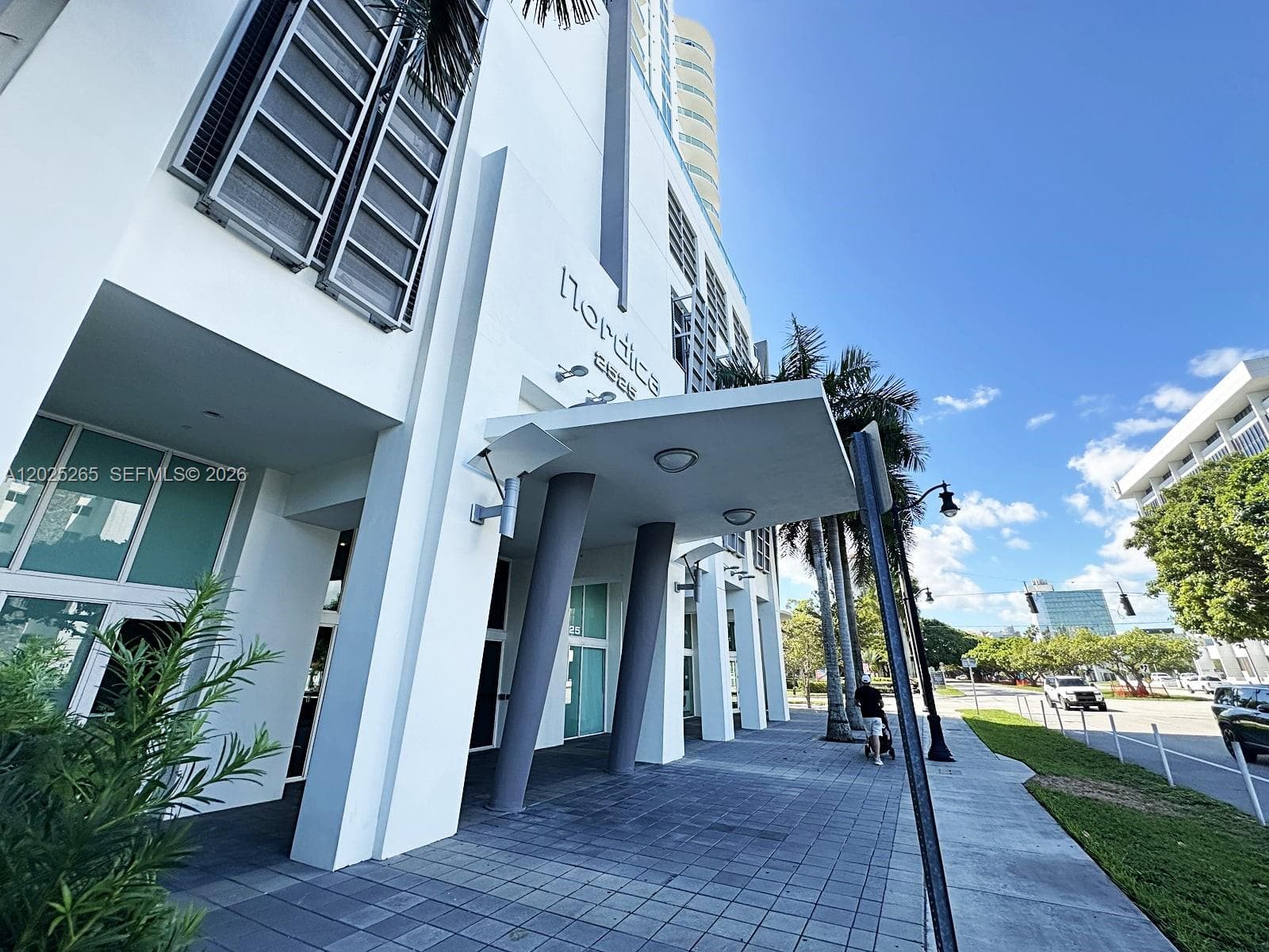 2525 SW 3rd Ave # 705, Miami FL 33129 — 3