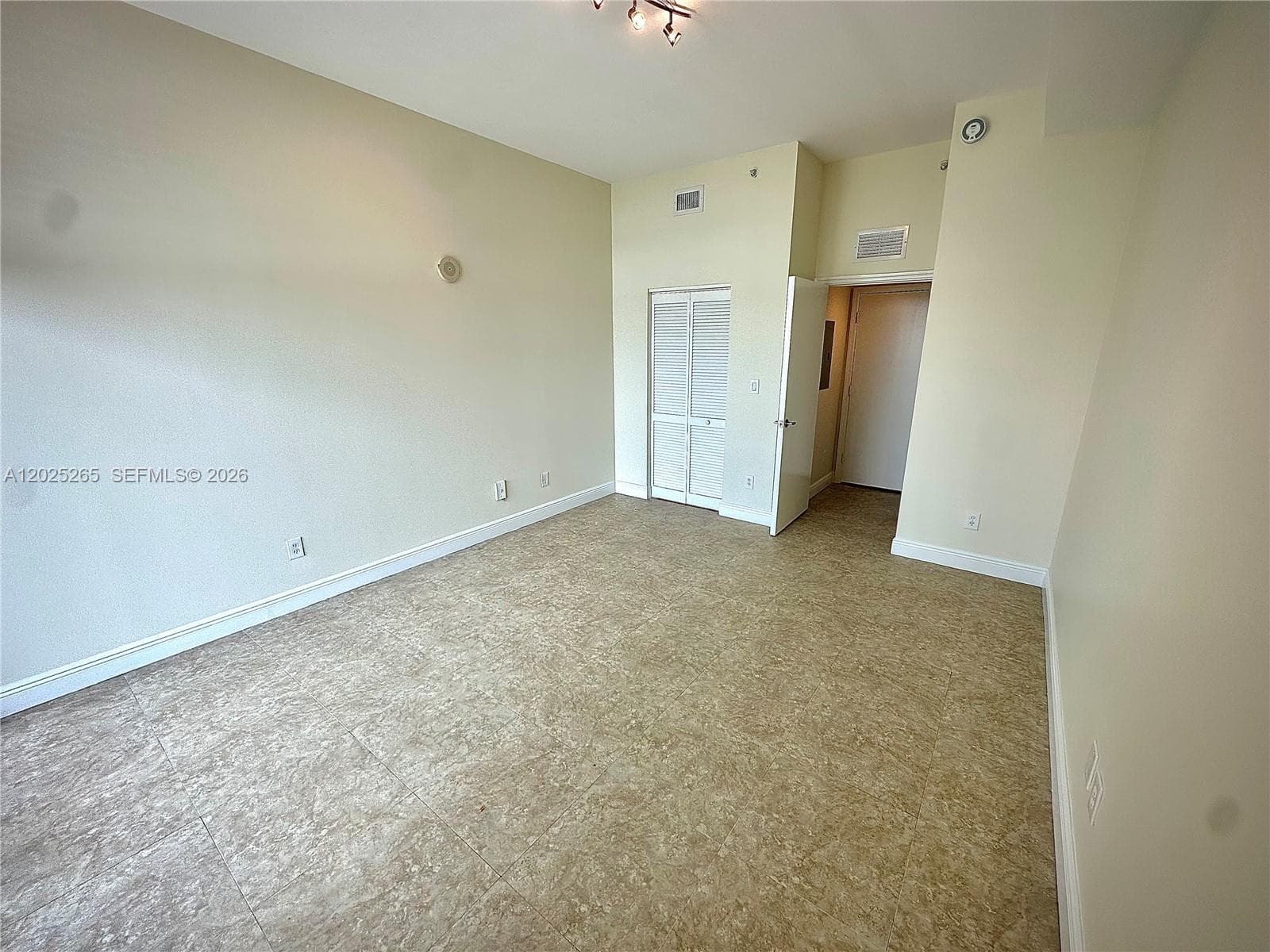 2525 SW 3rd Ave # 705, Miami FL 33129 — 14