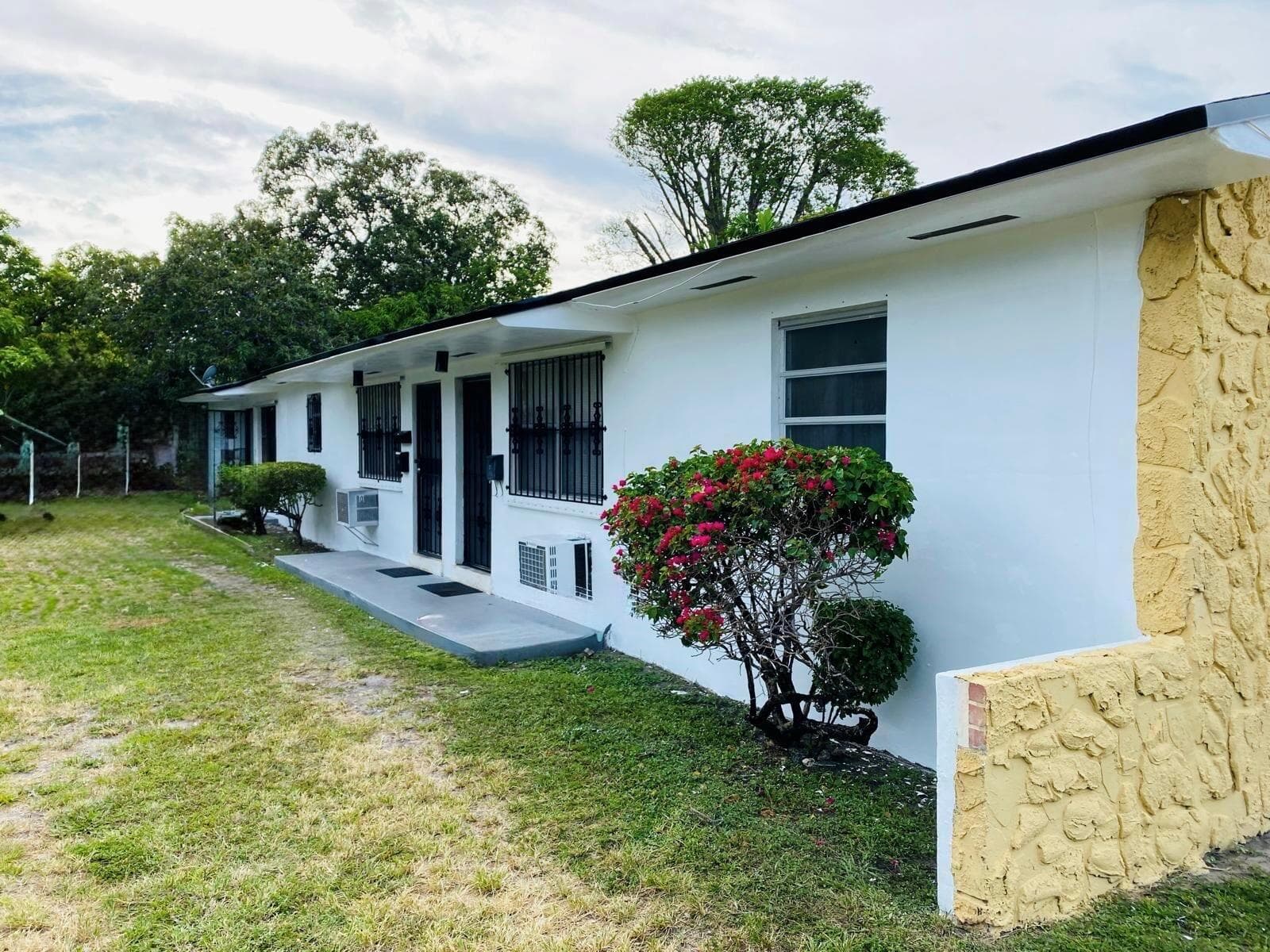 37-39 NW 64th Terrace, Miami FL 33150 — 2