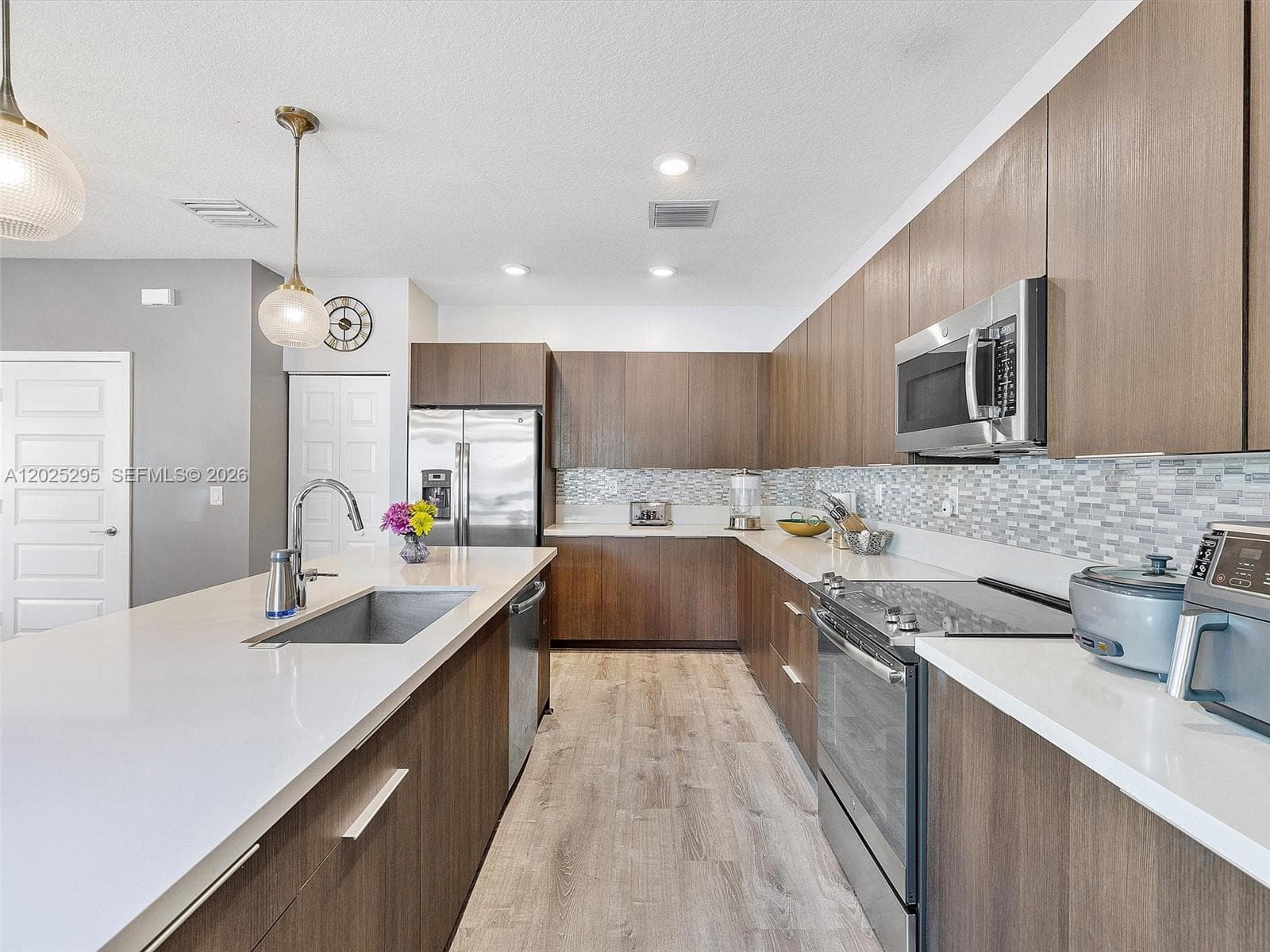 8398 NW 51st Ter # 8398, Doral FL 33166 — 17