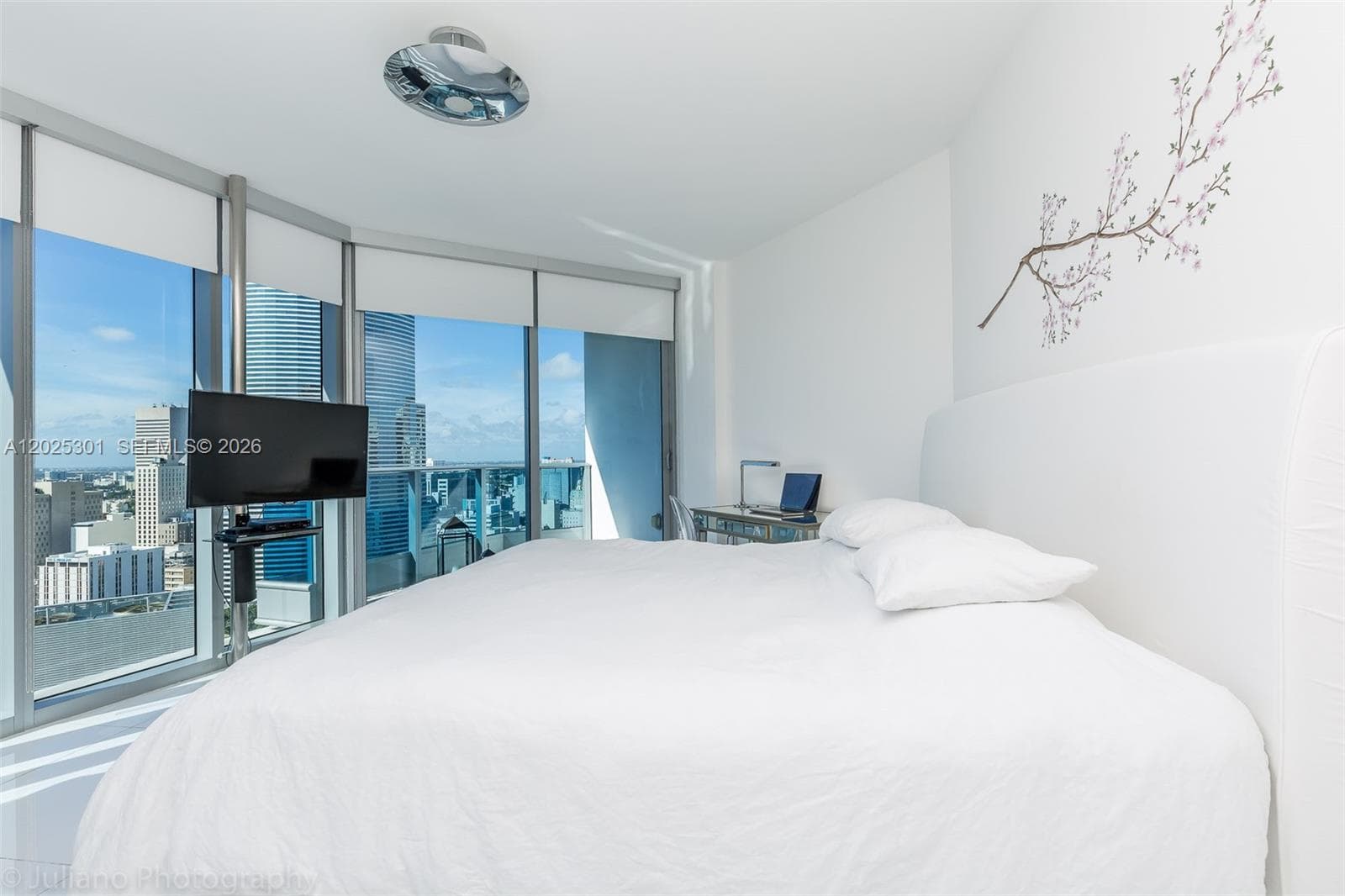 200 Biscayne Boulevard Way # 3102, Miami FL 33131 — 13