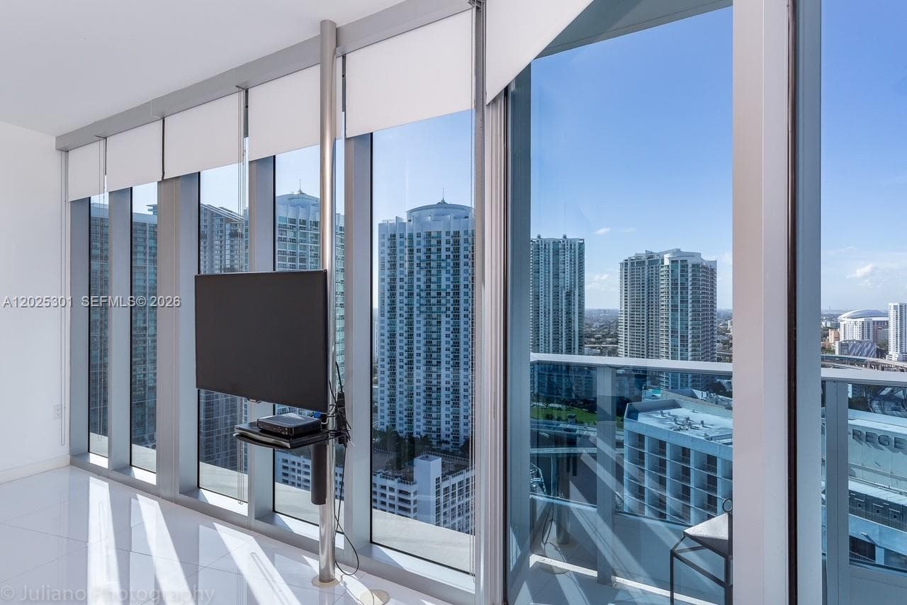 200 Biscayne Boulevard Way # 3102, Miami FL 33131 — 16