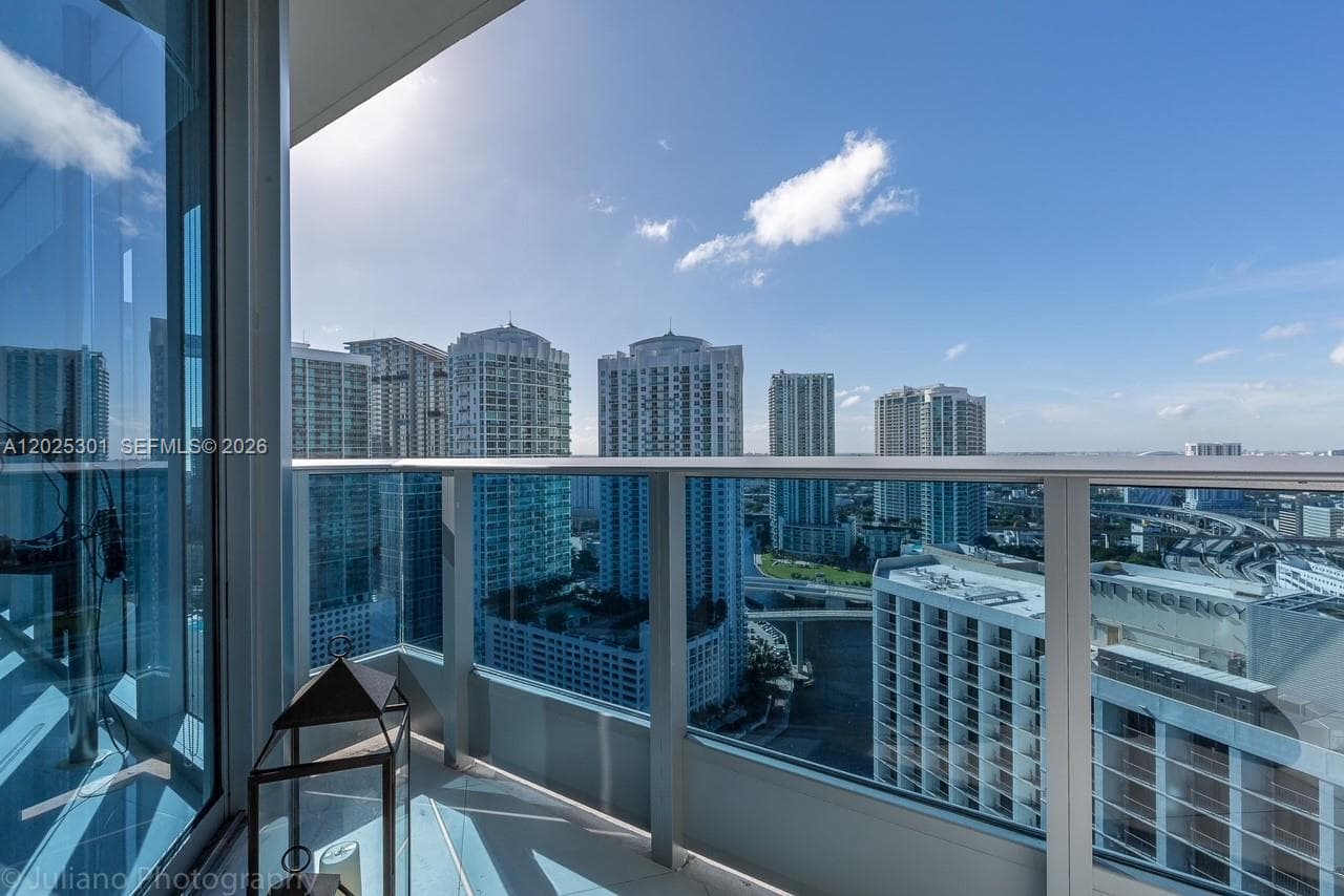 200 Biscayne Boulevard Way # 3102, Miami FL 33131 — 20