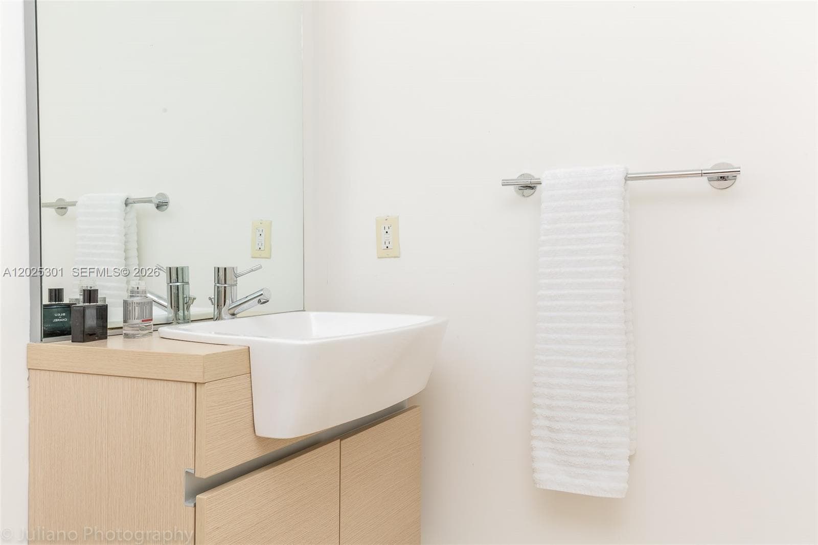 200 Biscayne Boulevard Way # 3102, Miami FL 33131 — 29