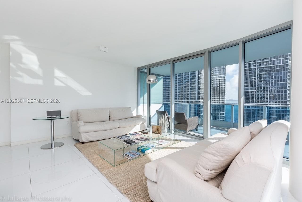 200 Biscayne Boulevard Way # 3102, Miami FL 33131 — 4