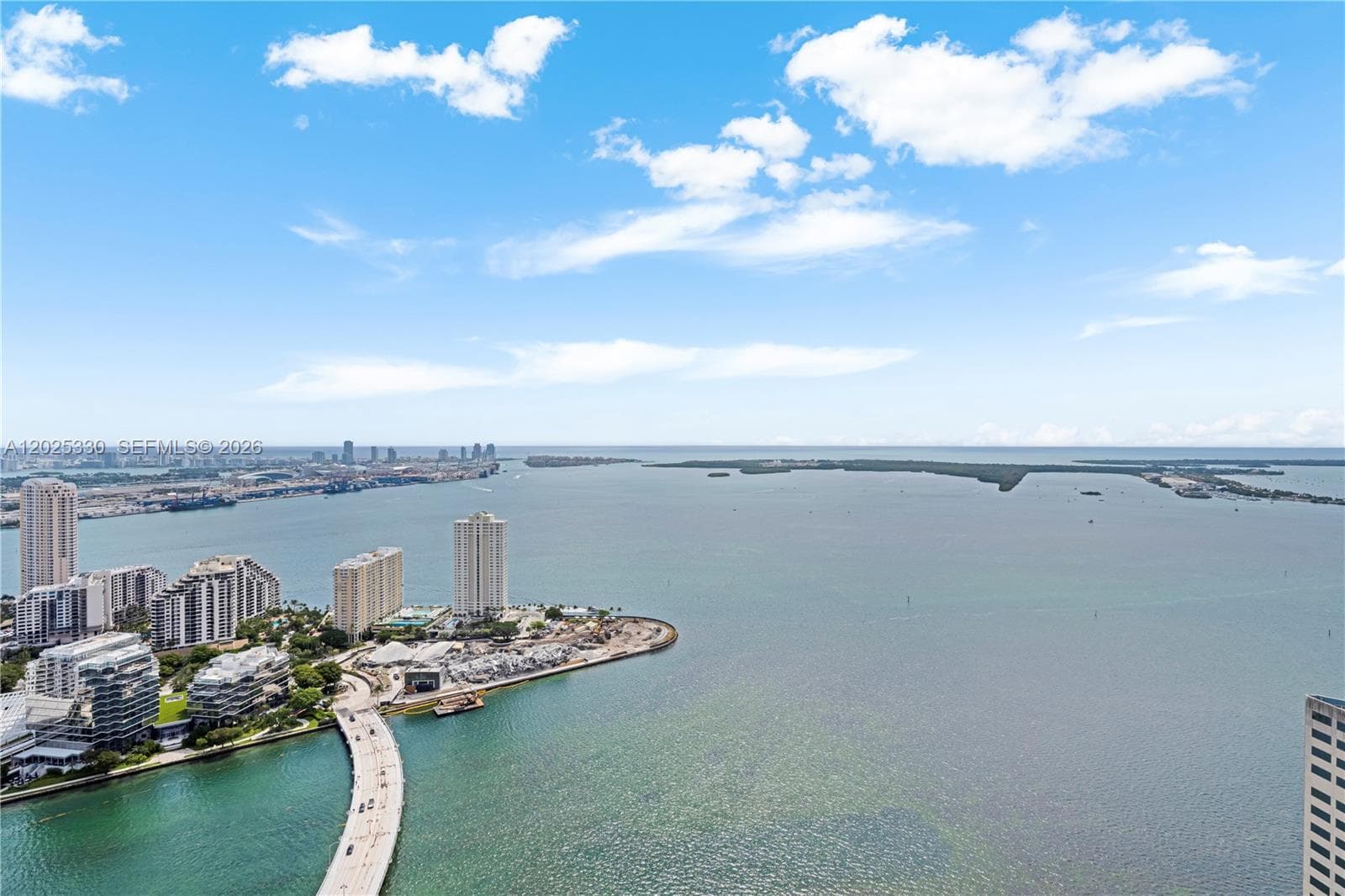 950 Brickell Bay Dr # 5210, Miami FL 33131 — 5