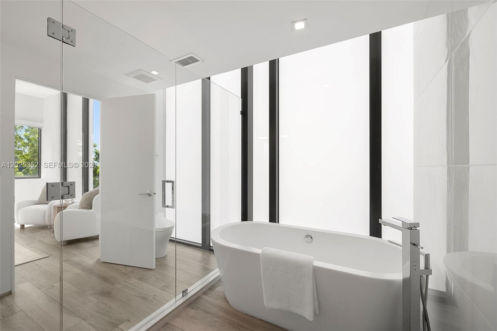 1525 Bay Rd, Miami Beach FL 33139 — 22