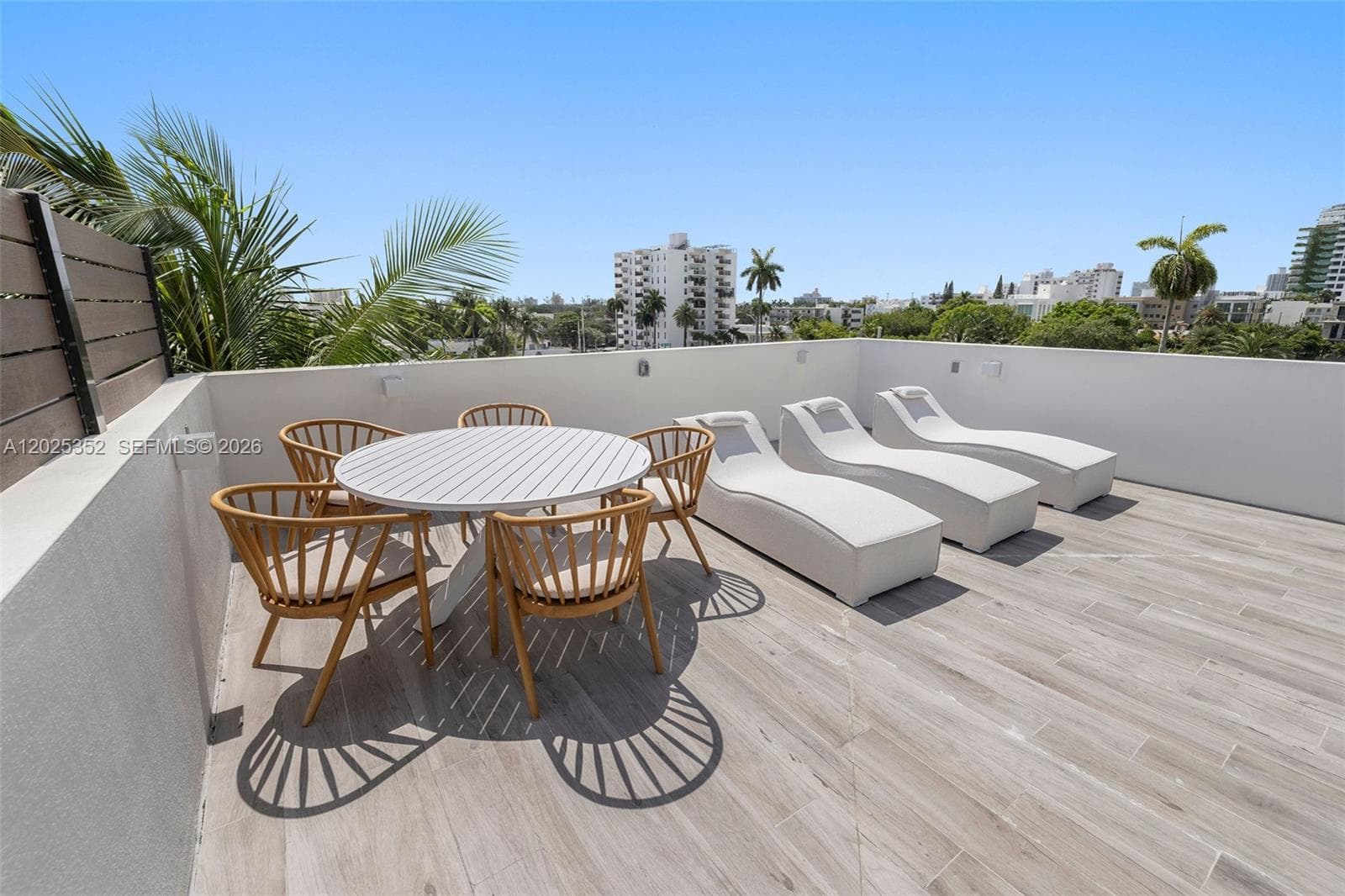 1525 Bay Rd, Miami Beach FL 33139 — 33