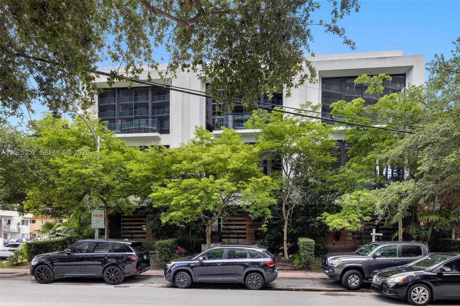 1525 Bay Rd, Miami Beach FL 33139 — 41
