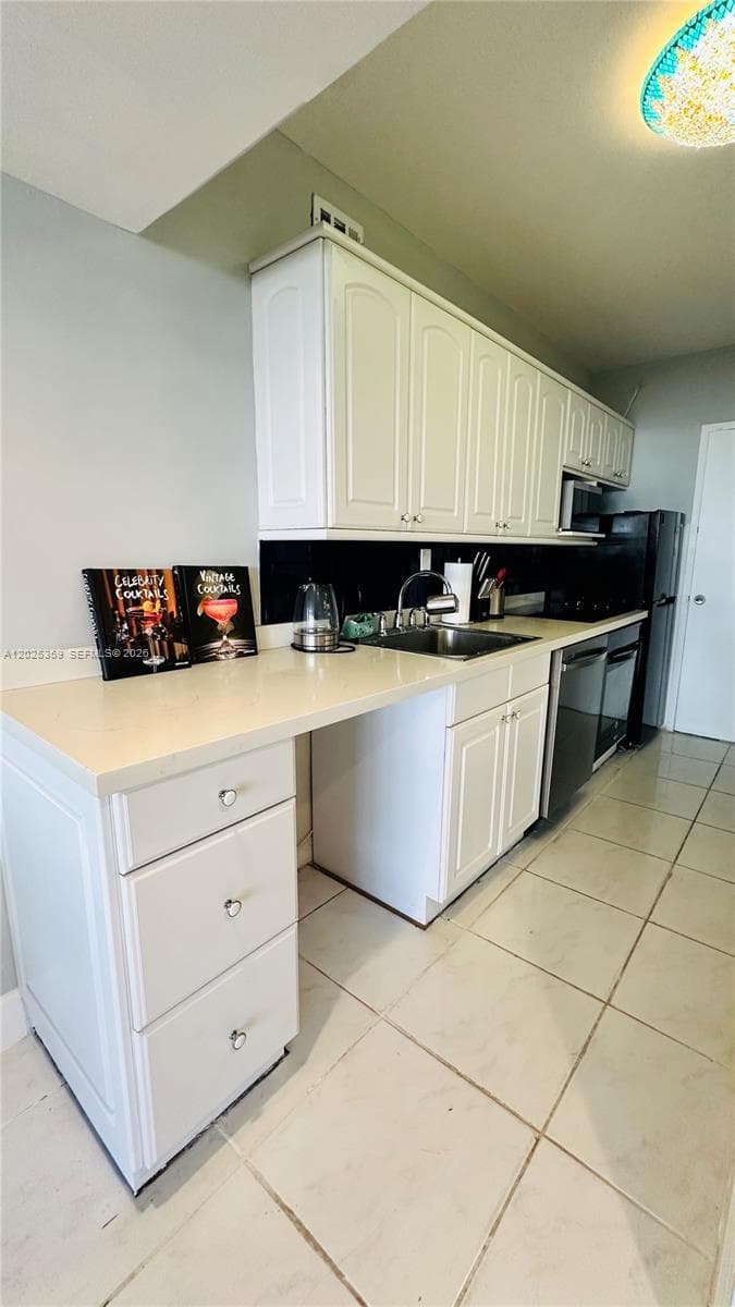 100 Lincoln Rd # 720, Miami Beach FL 33139 — 5