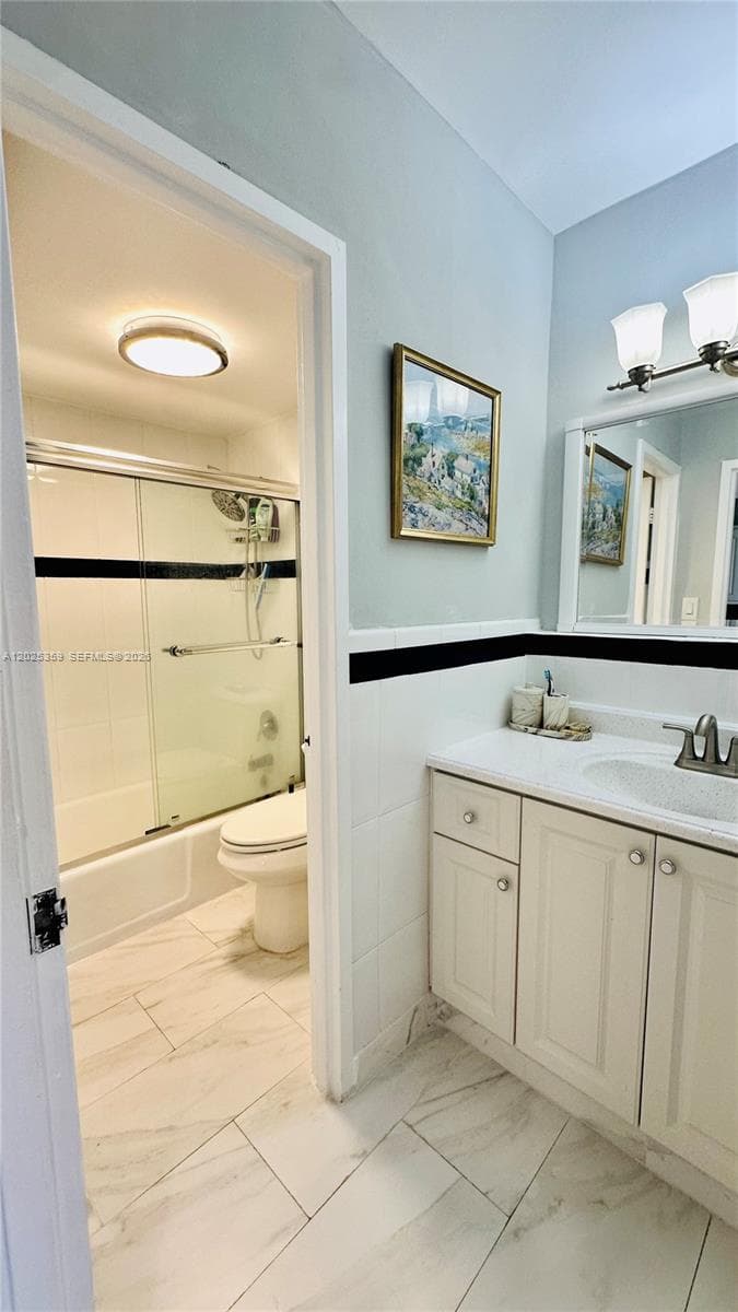 100 Lincoln Rd # 720, Miami Beach FL 33139 — 20