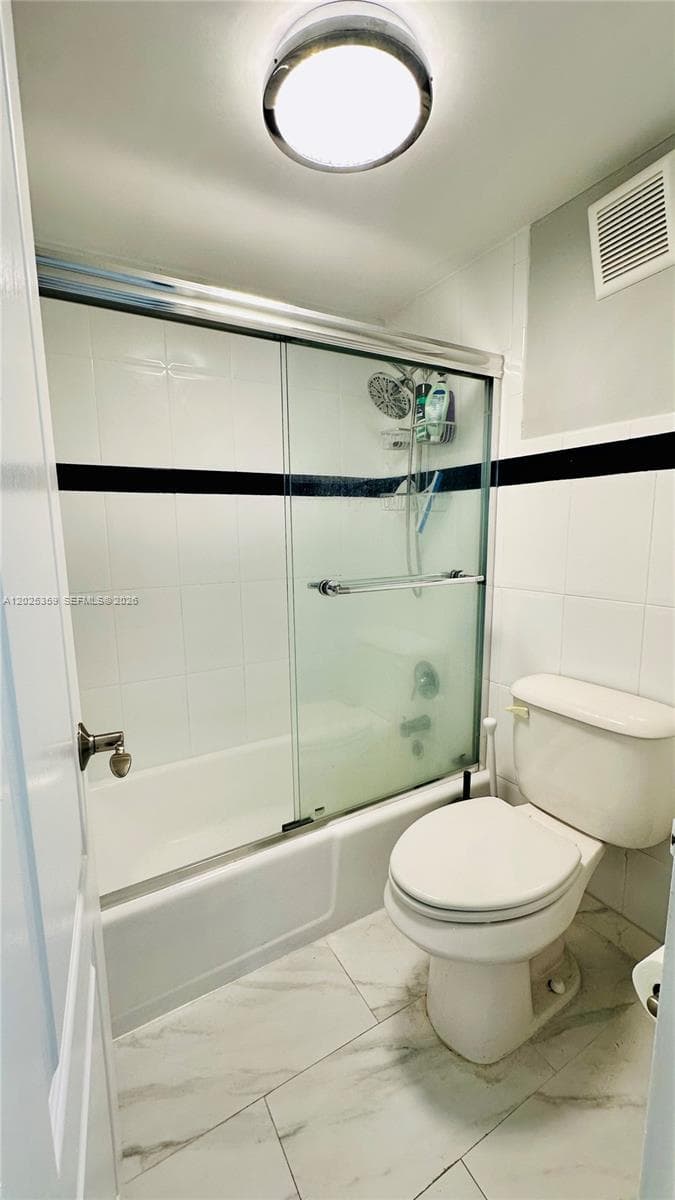 100 Lincoln Rd # 720, Miami Beach FL 33139 — 18