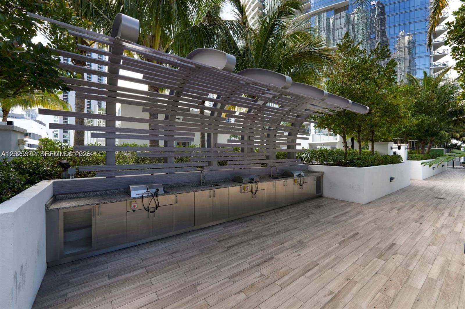 851 NE 1st Ave # 3909, Miami FL 33132 — 37