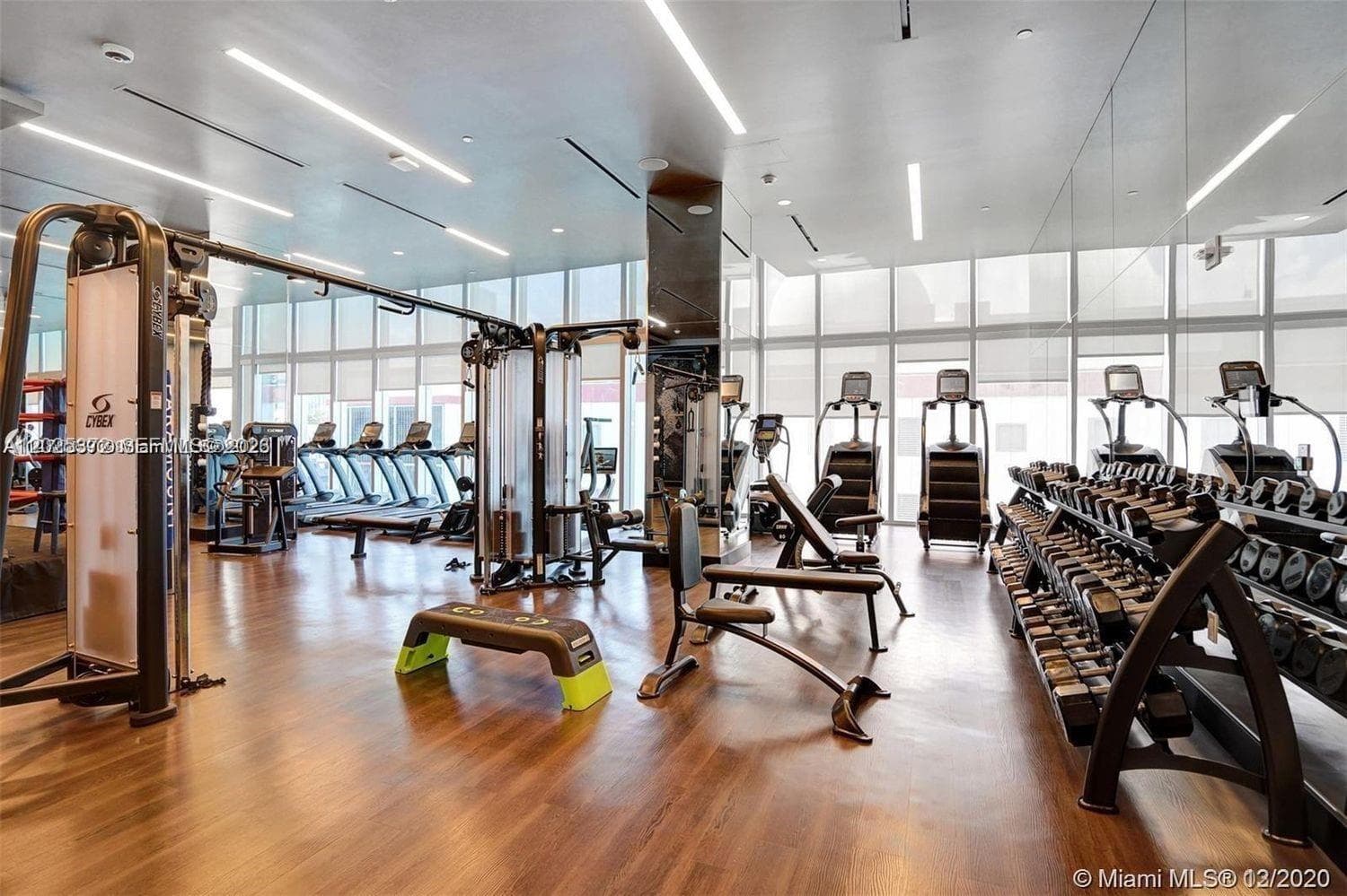 851 NE 1st Ave # 3909, Miami FL 33132 — 40