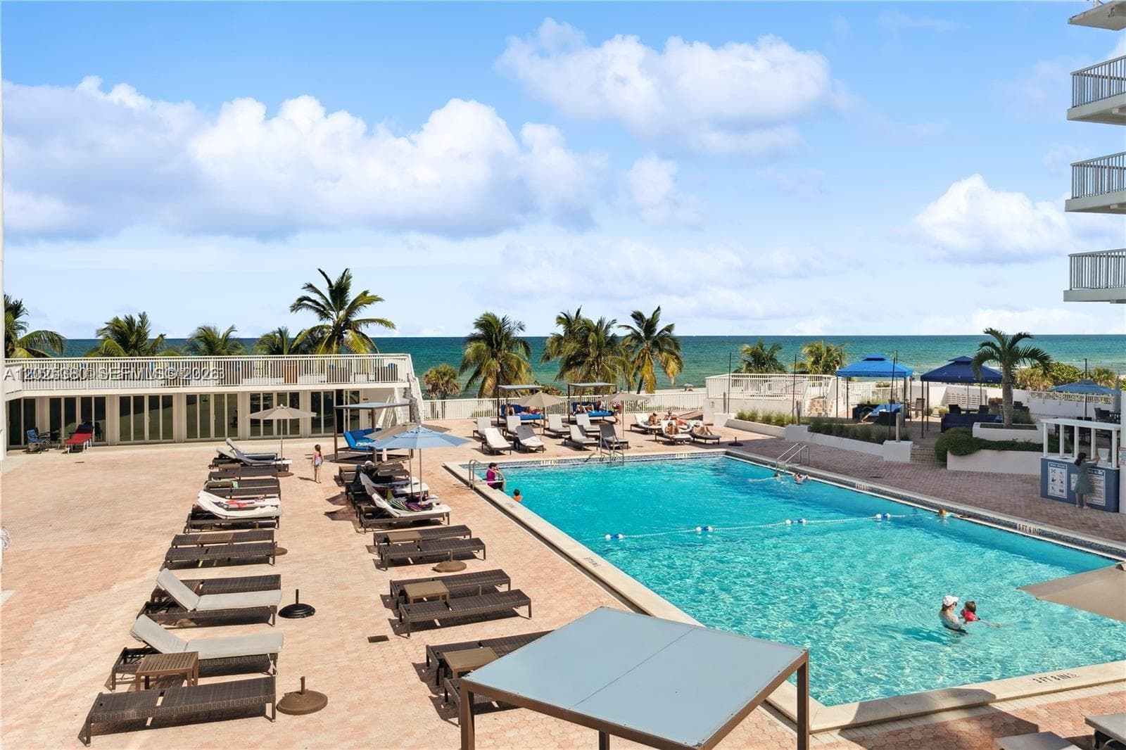 5401 Collins Ave # 920, Miami Beach FL 33140 — 8