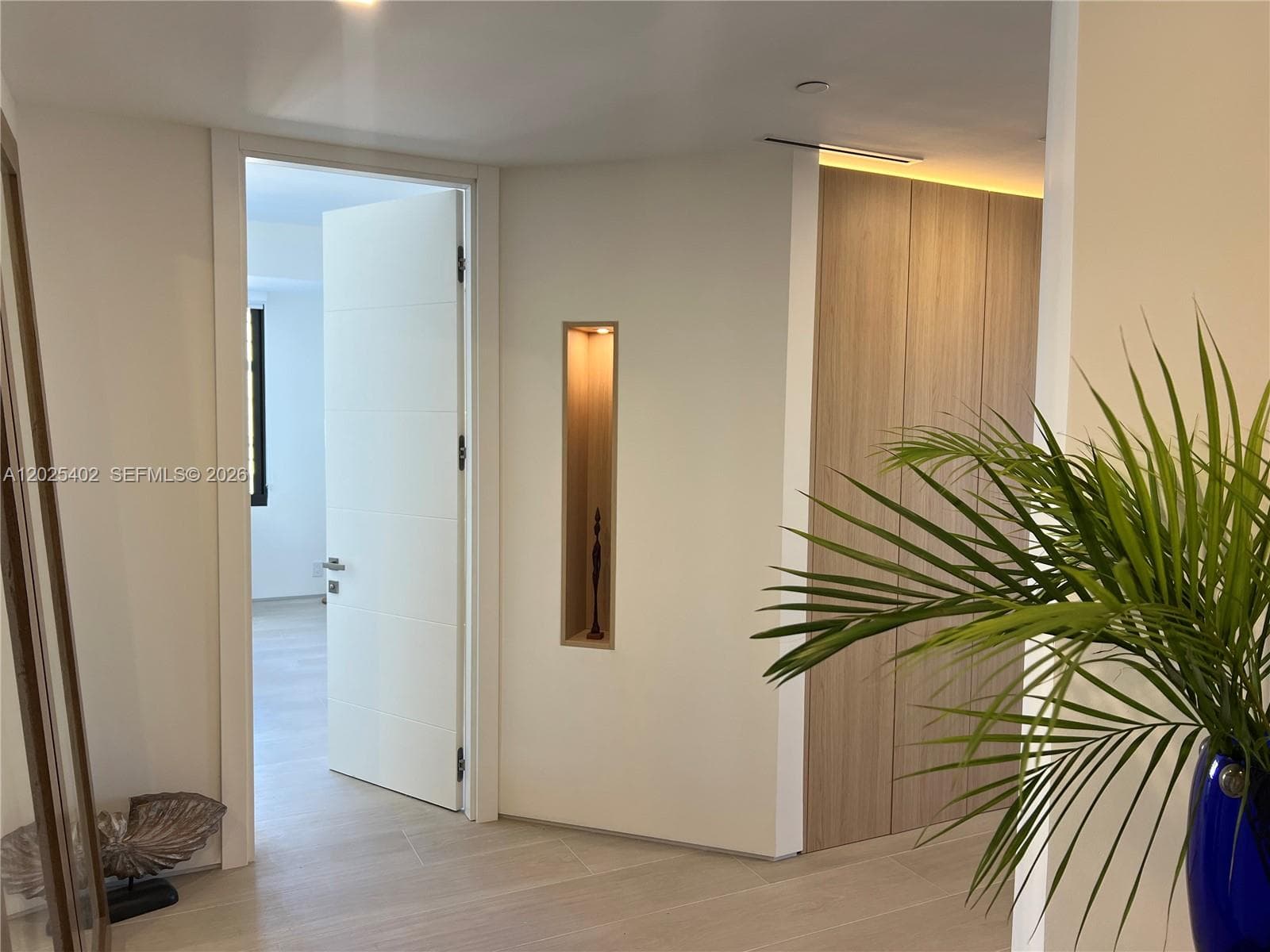 201 Crandon Blvd # 642, Key Biscayne FL 33149 — 3