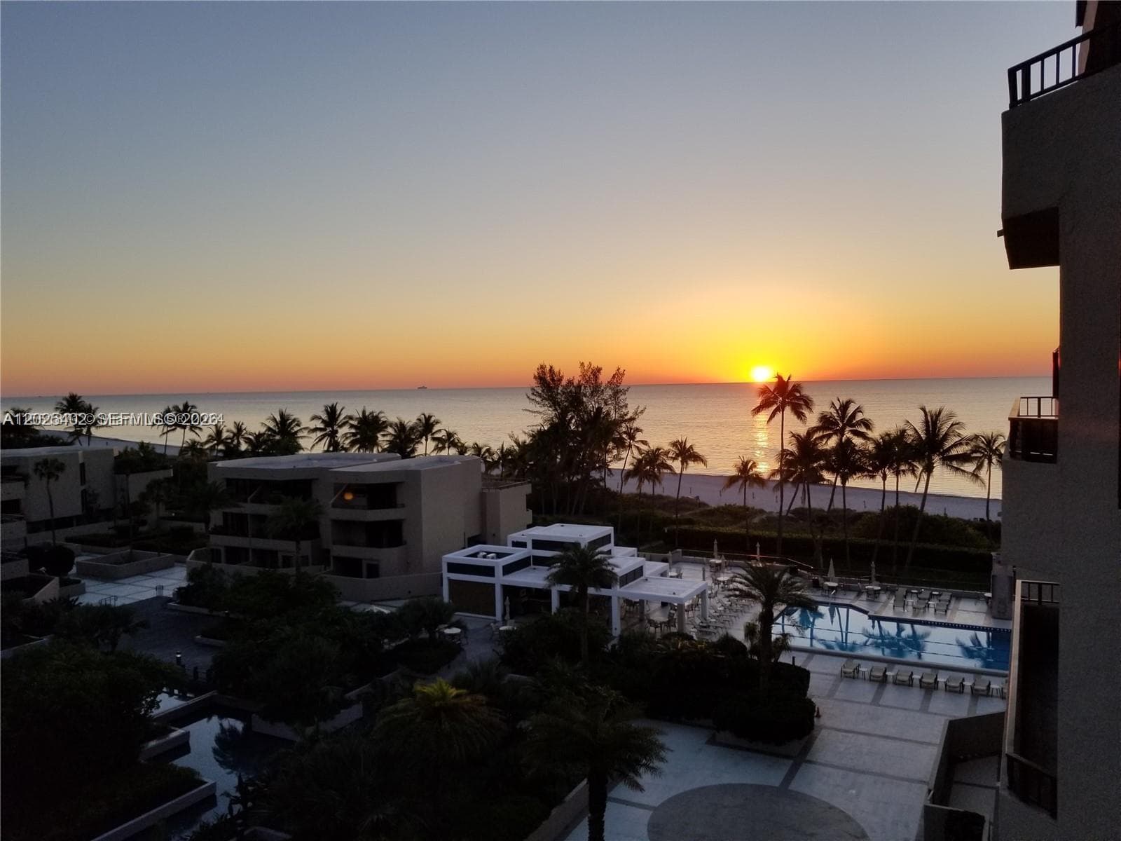 201 Crandon Blvd # 642, Key Biscayne FL 33149 — 51