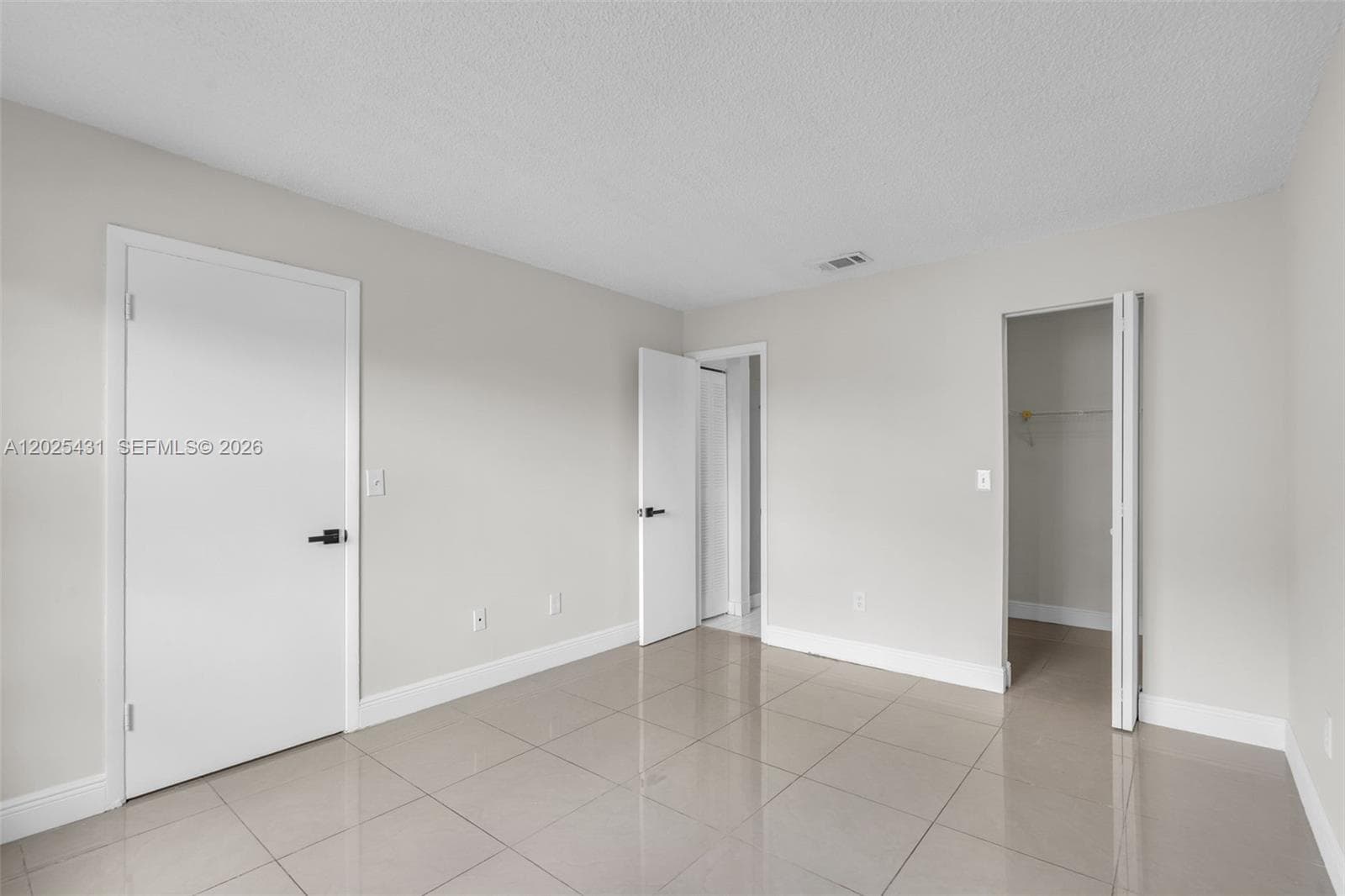 841 NE 207th Ln # 201, Miami FL 33179 — 11