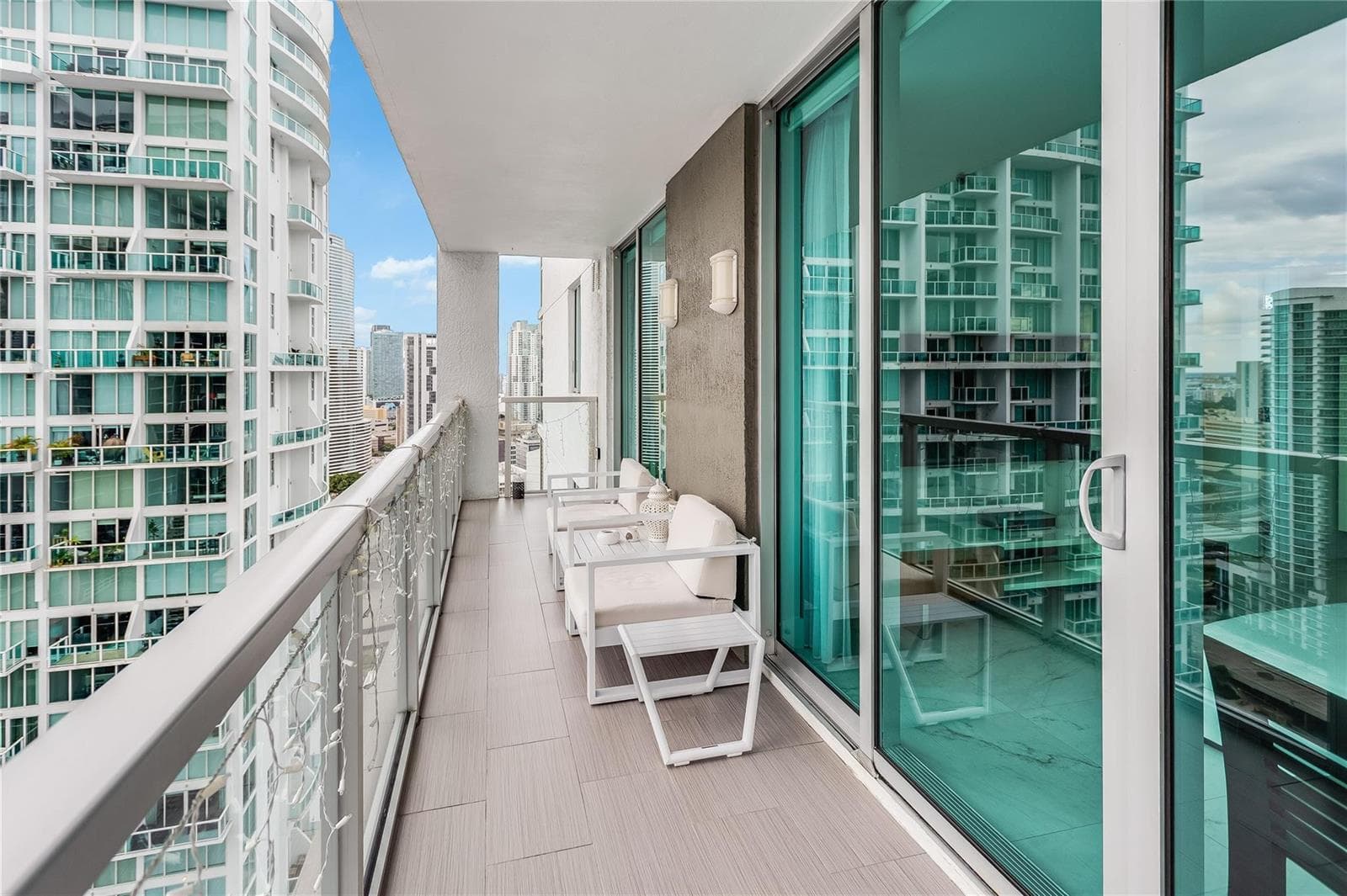 55 SE 6th Street # 3500, Miami FL 33131 — 27