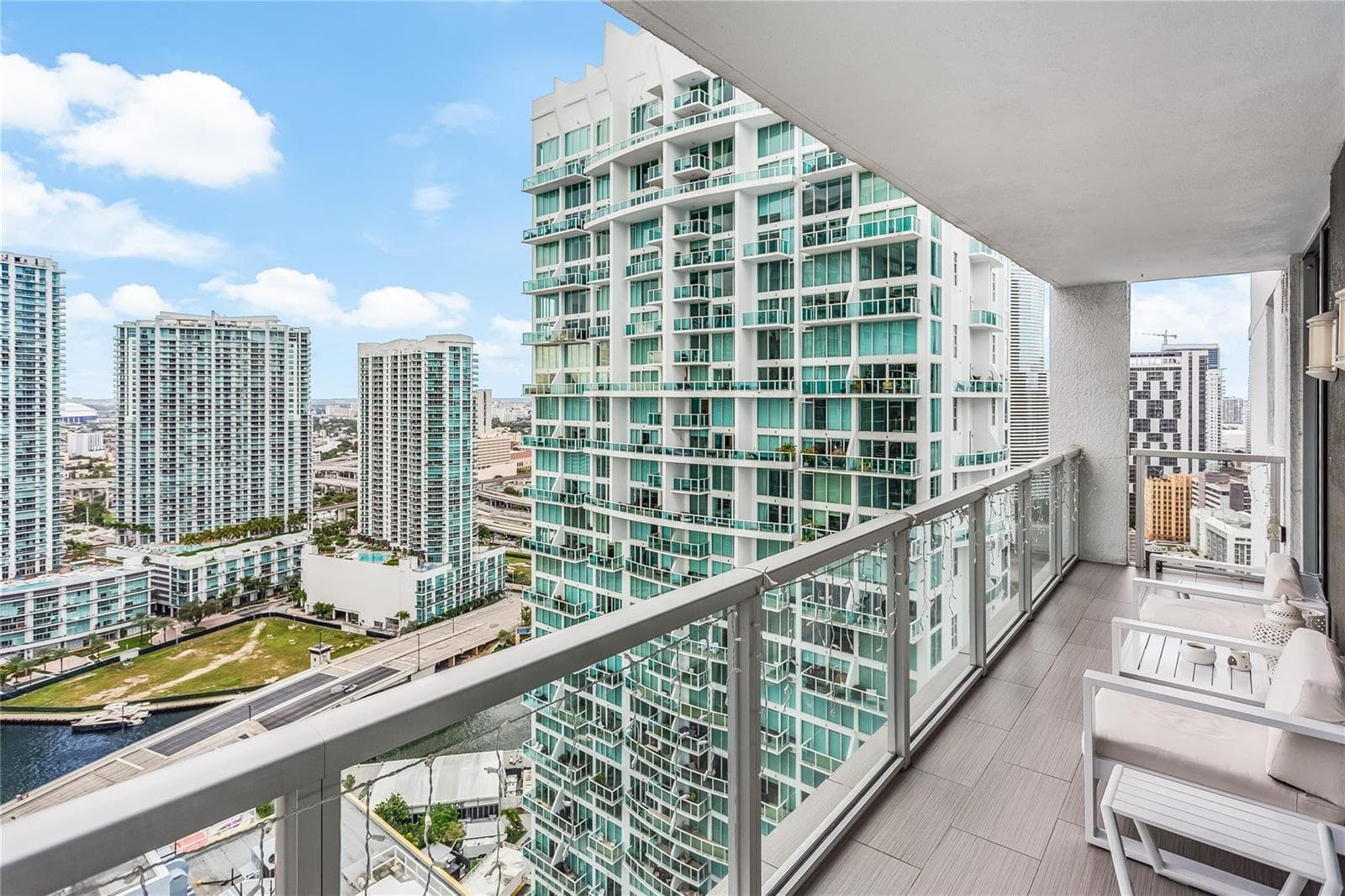 55 SE 6th Street # 3500, Miami FL 33131 — 26