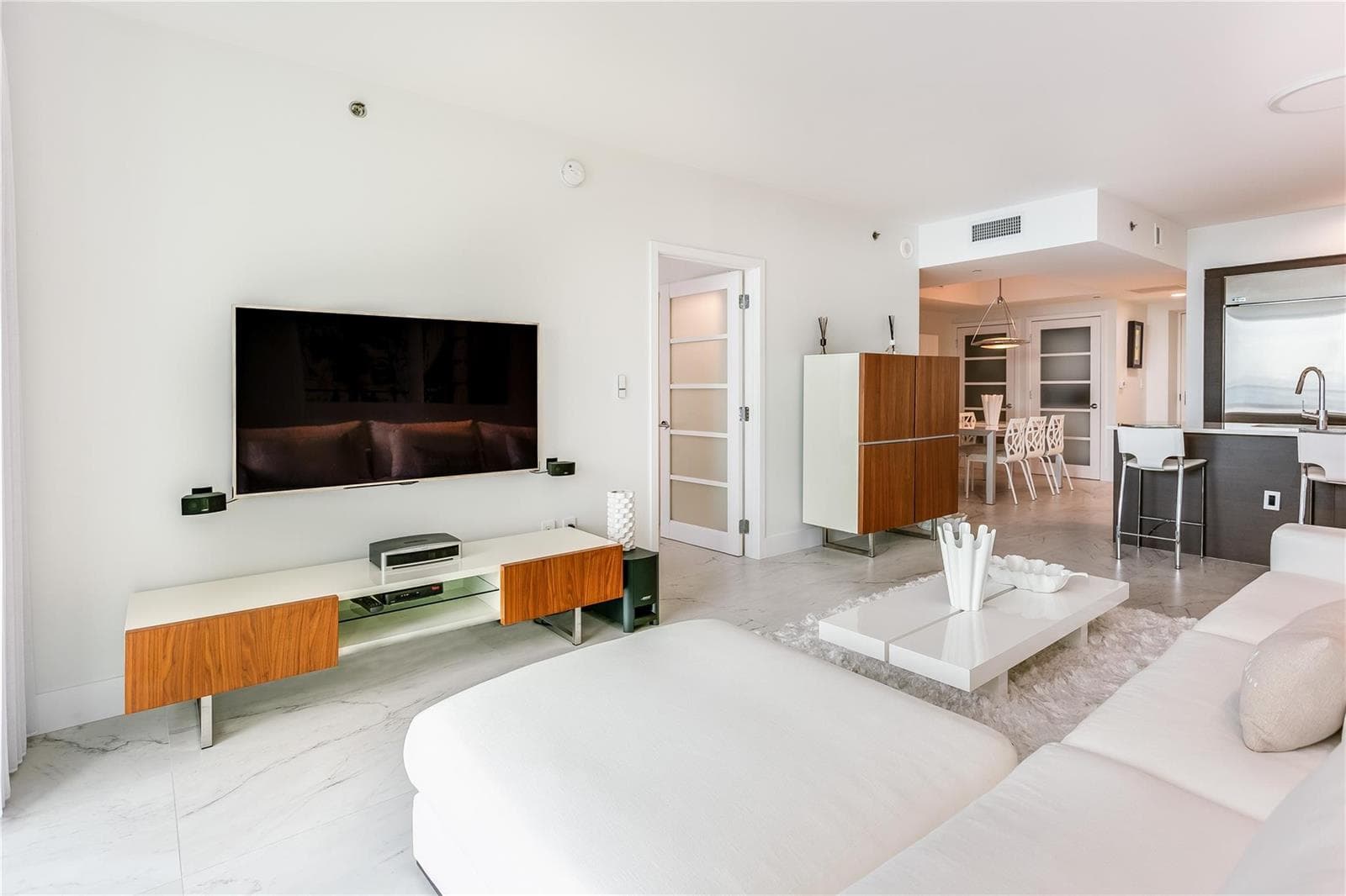 55 SE 6th Street # 3500, Miami FL 33131 — 8