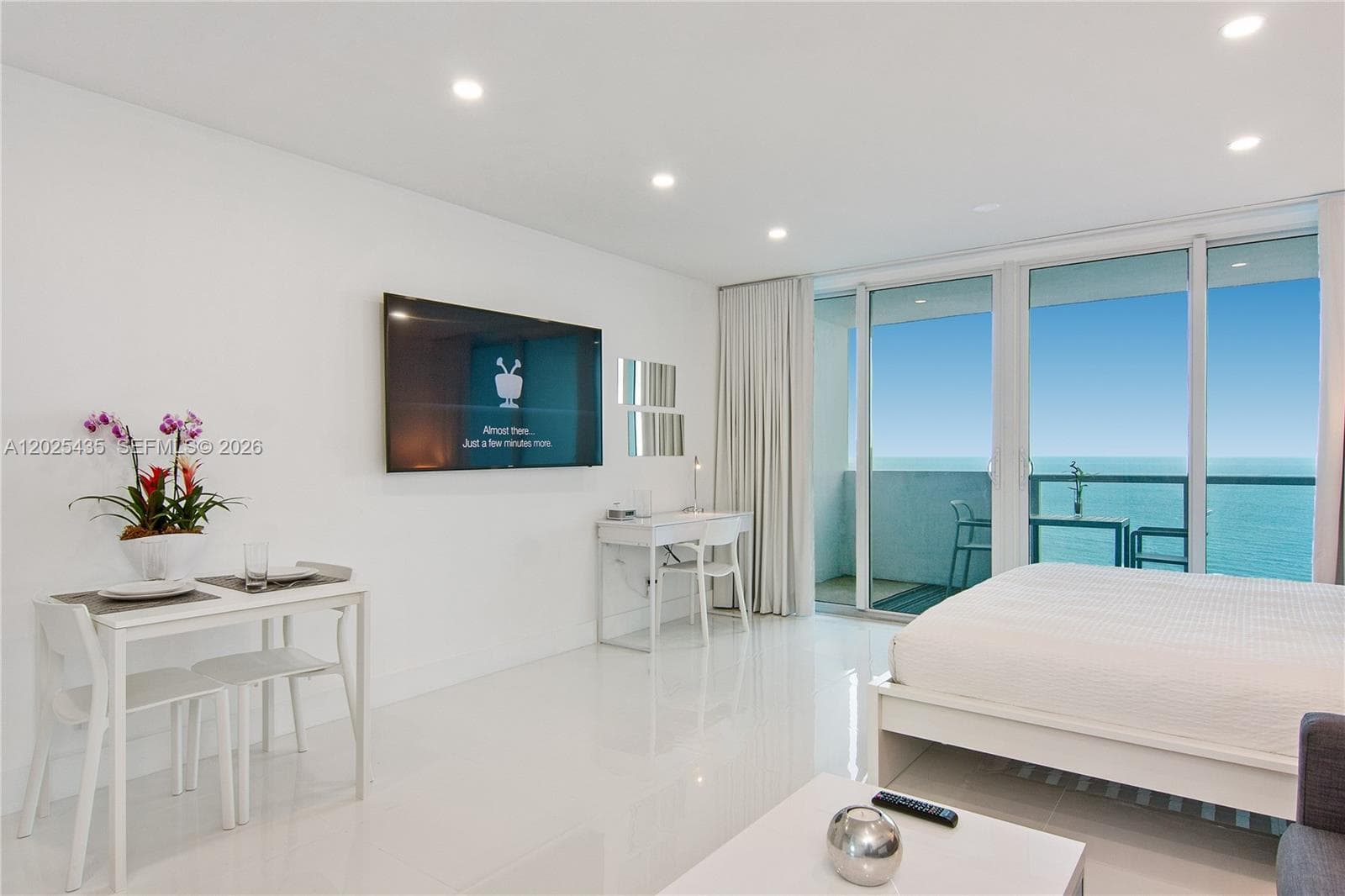 5445 Collins av, Miami Beach FL 33140 — 2