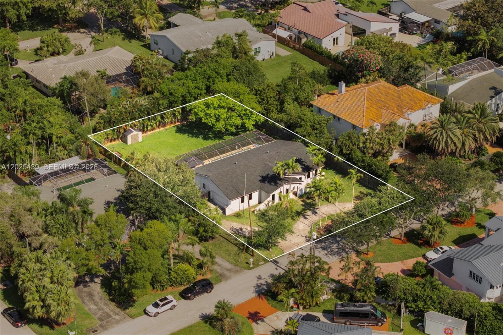 14700 Sailfish Dr, Coral Gables FL 33158 — 25