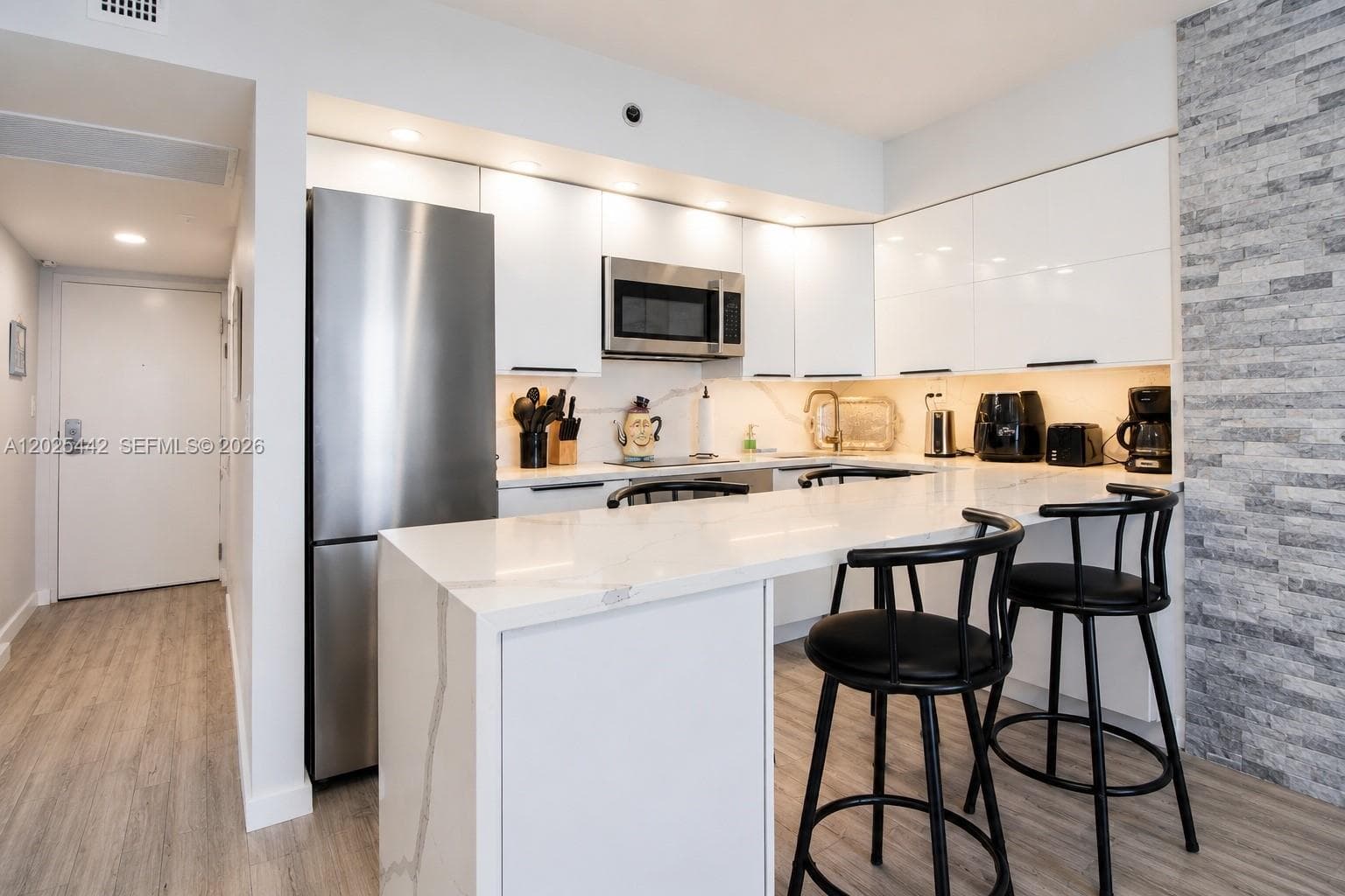 19201 Collins Ave # 916, Sunny Isles Beach FL 33160 — 5