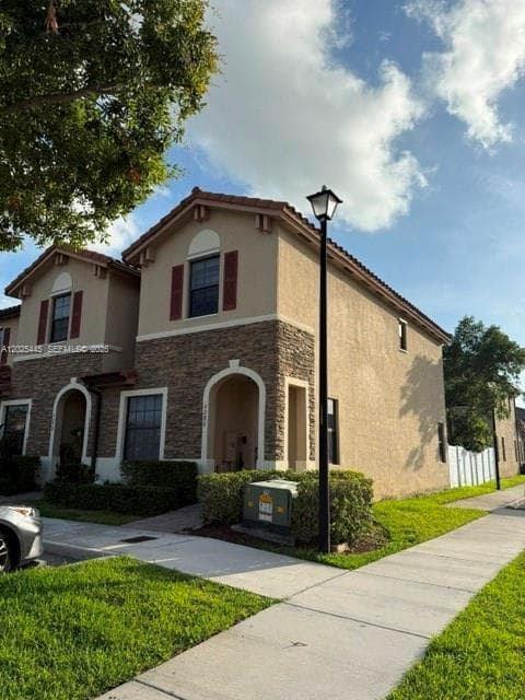 9286 W 33rd Ln, Hialeah FL 33018 — 27