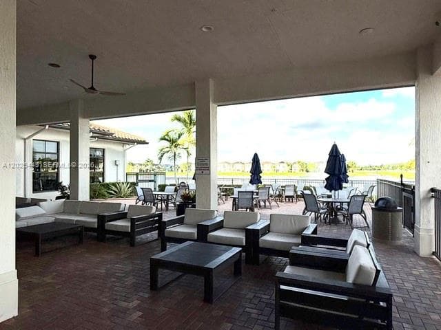 9286 W 33rd Ln, Hialeah FL 33018 — 34