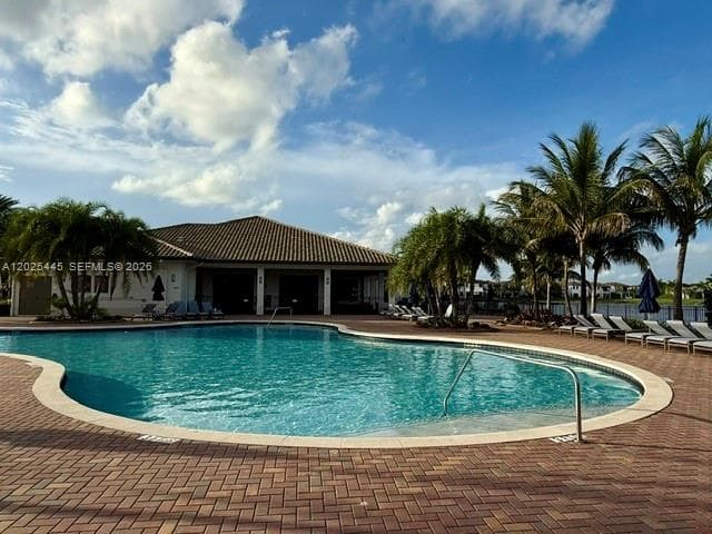 9286 W 33rd Ln, Hialeah FL 33018 — 31