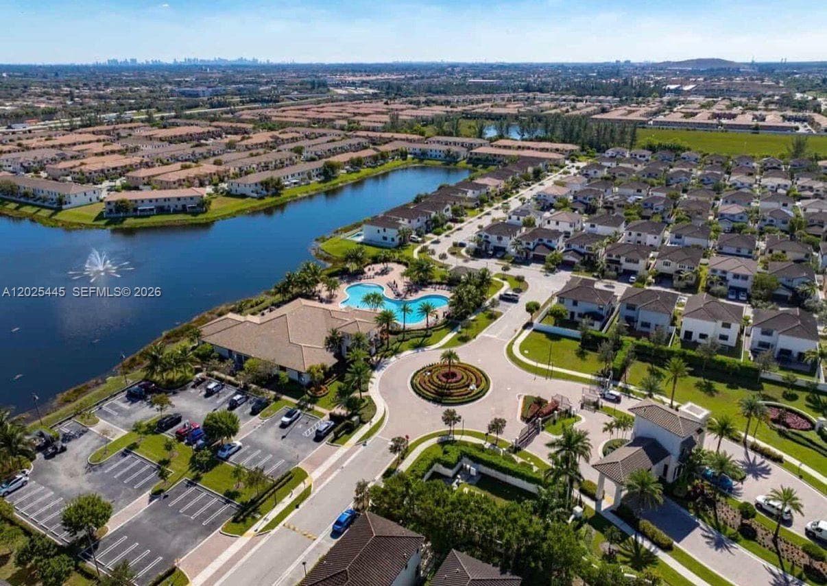 9286 W 33rd Ln, Hialeah FL 33018 — 4
