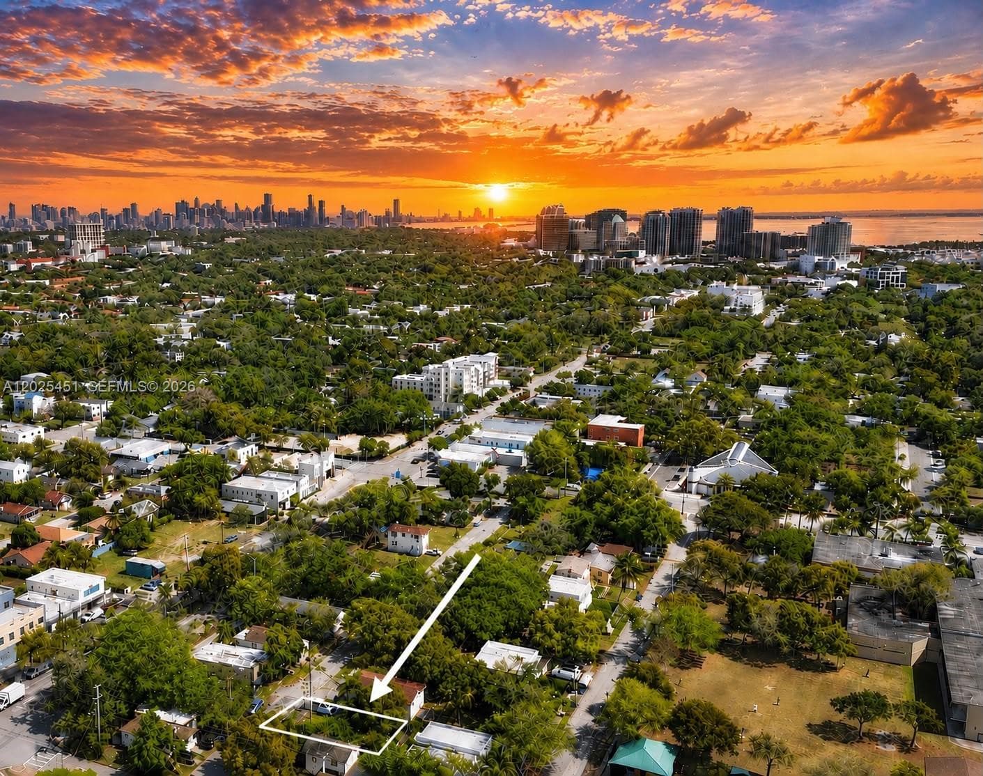 3828 Washington Ave, Miami FL 33133 — 3