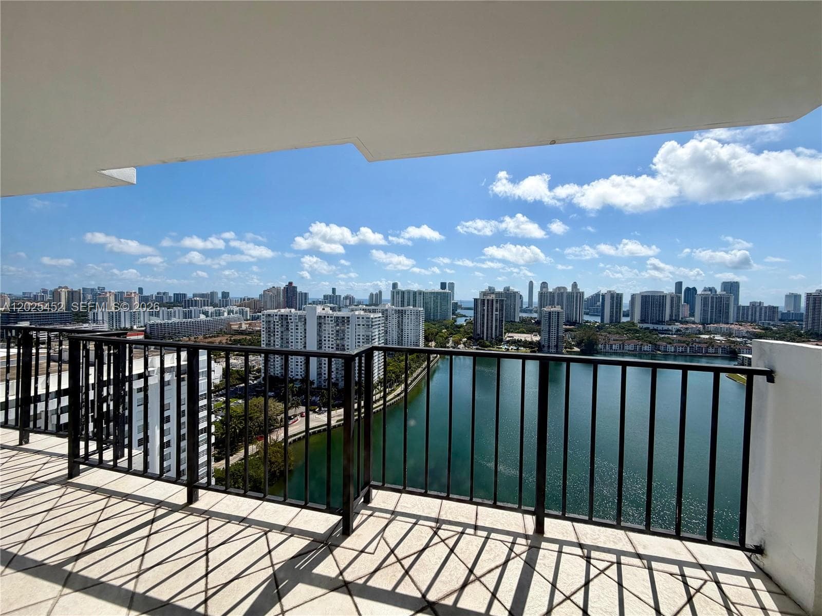 2750 NE 183rd St, Aventura FL 33160 — 17
