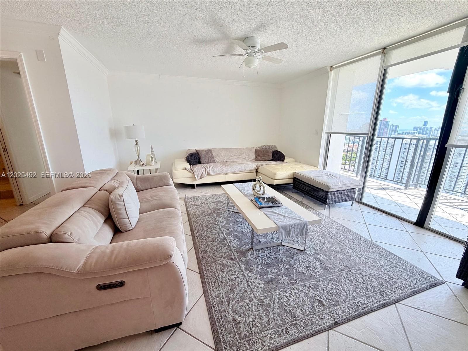 2750 NE 183rd St, Aventura FL 33160 — 3