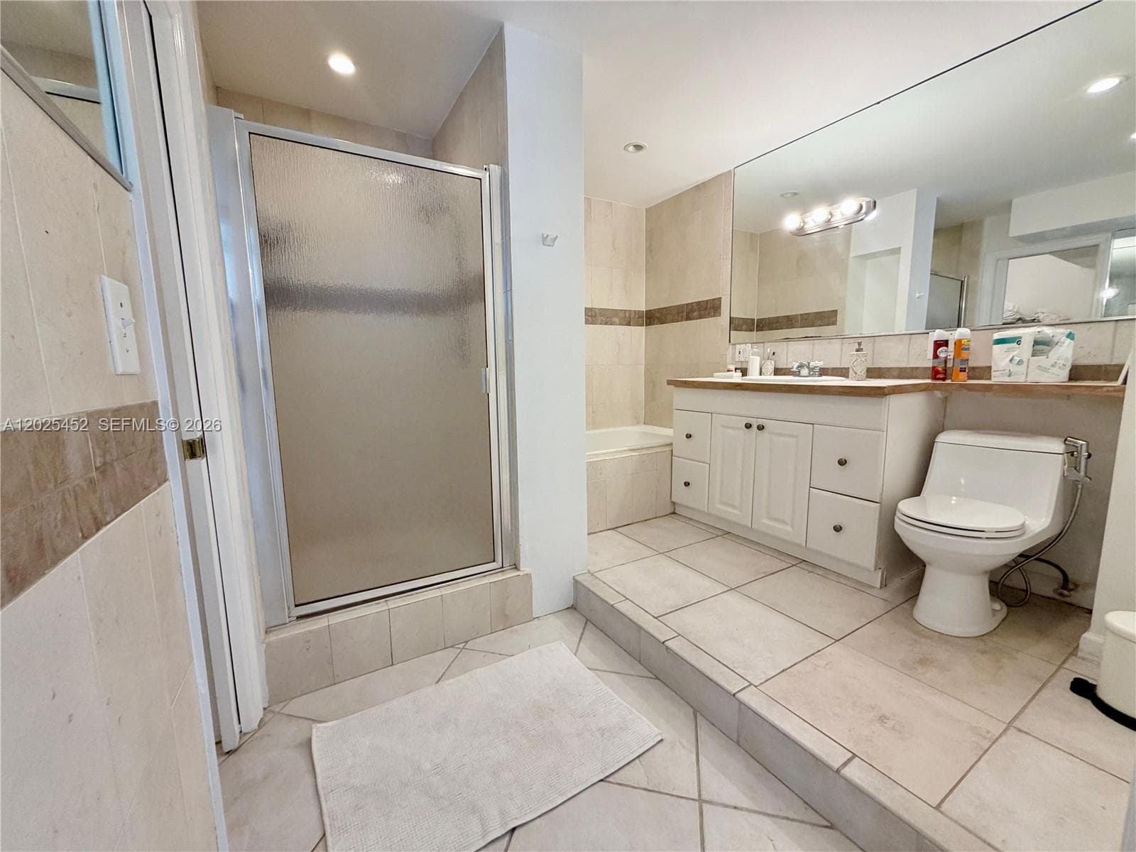 2750 NE 183rd St, Aventura FL 33160 — 14