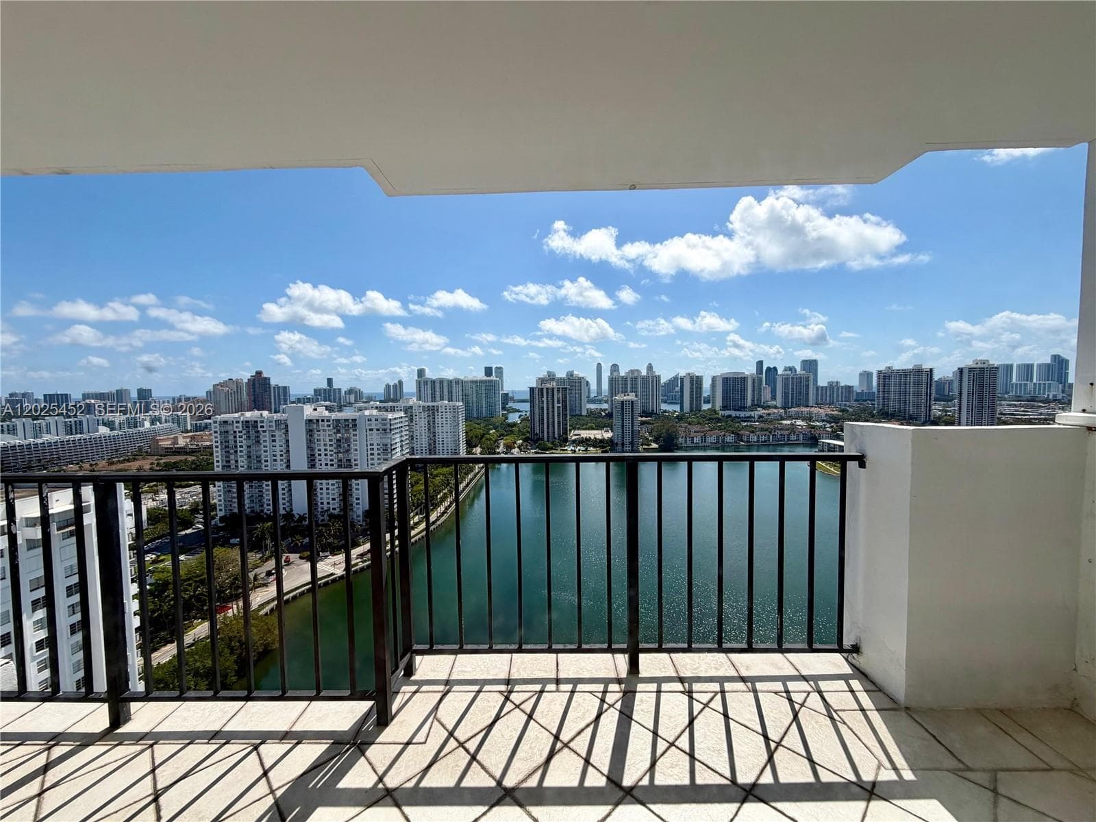 2750 NE 183rd St, Aventura FL 33160 — 18