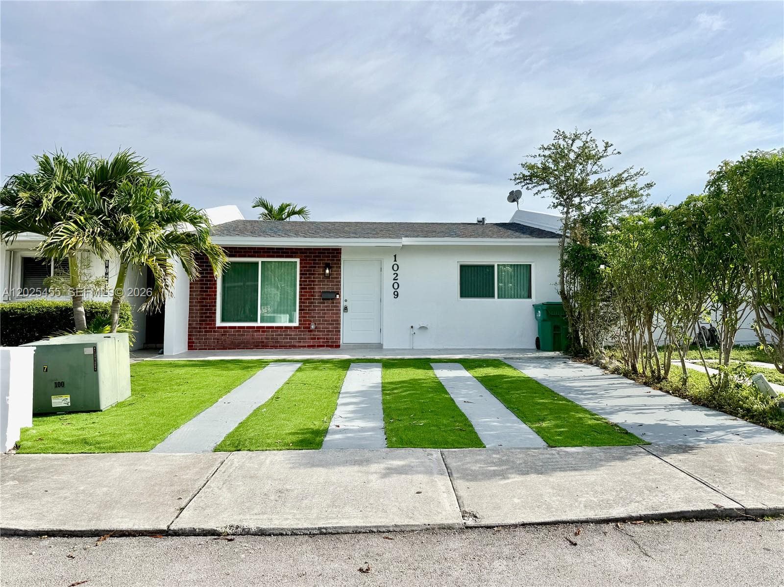 10209 SW 20th Ter, Miami FL 33165 — 1