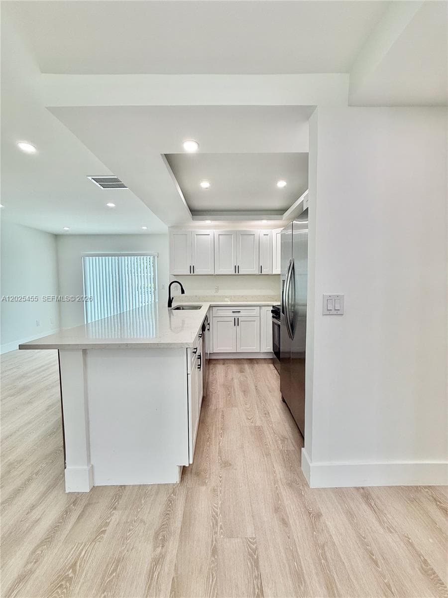 10209 SW 20th Ter, Miami FL 33165 — 8