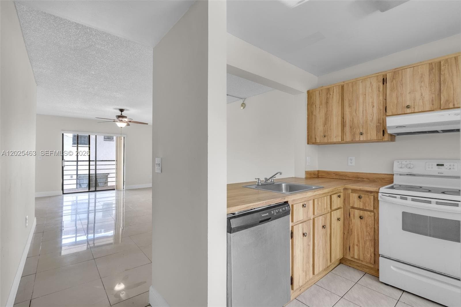 841 NE 207th Ln # 201, Miami FL 33179 — 3