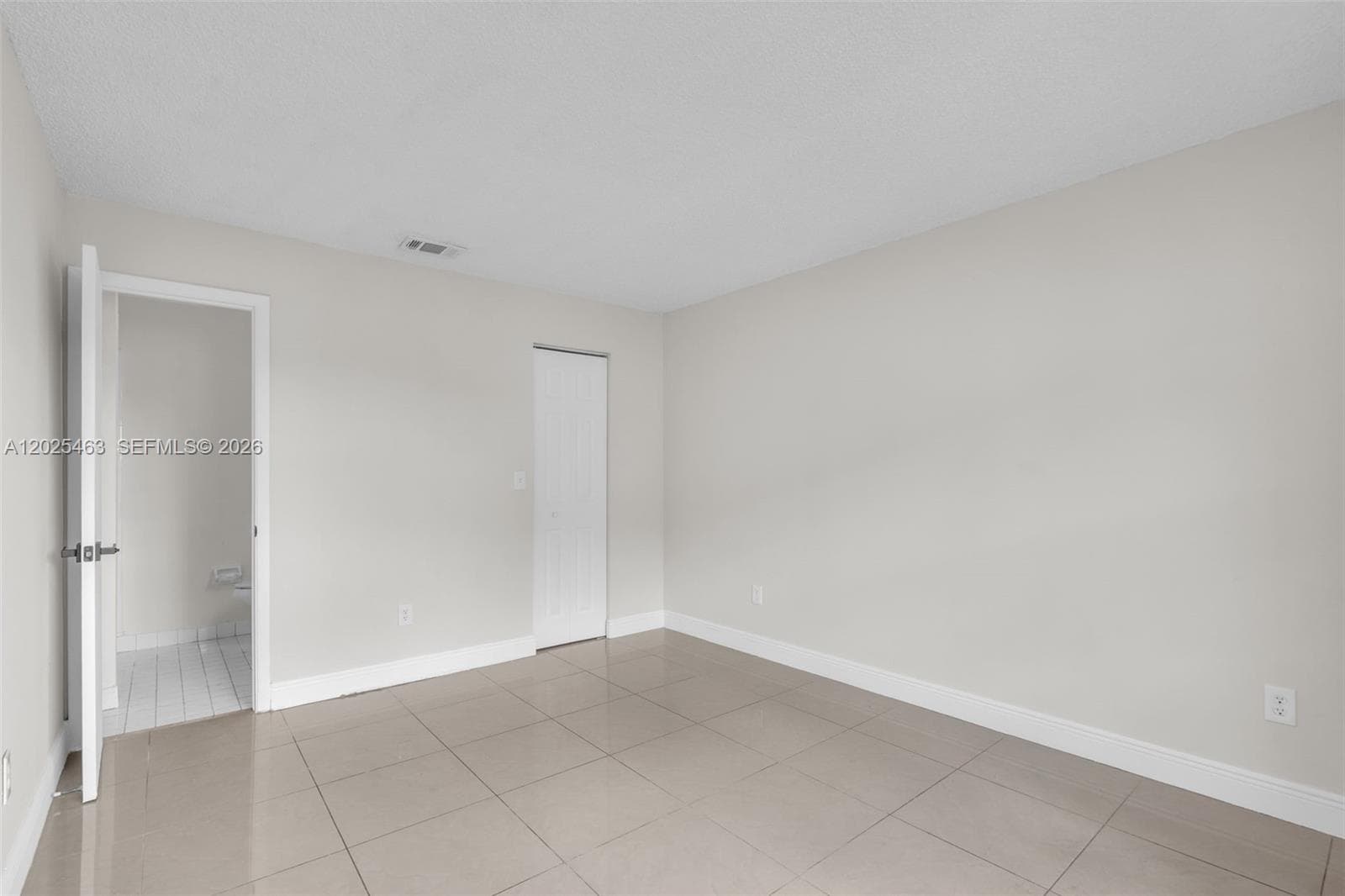 841 NE 207th Ln # 201, Miami FL 33179 — 10
