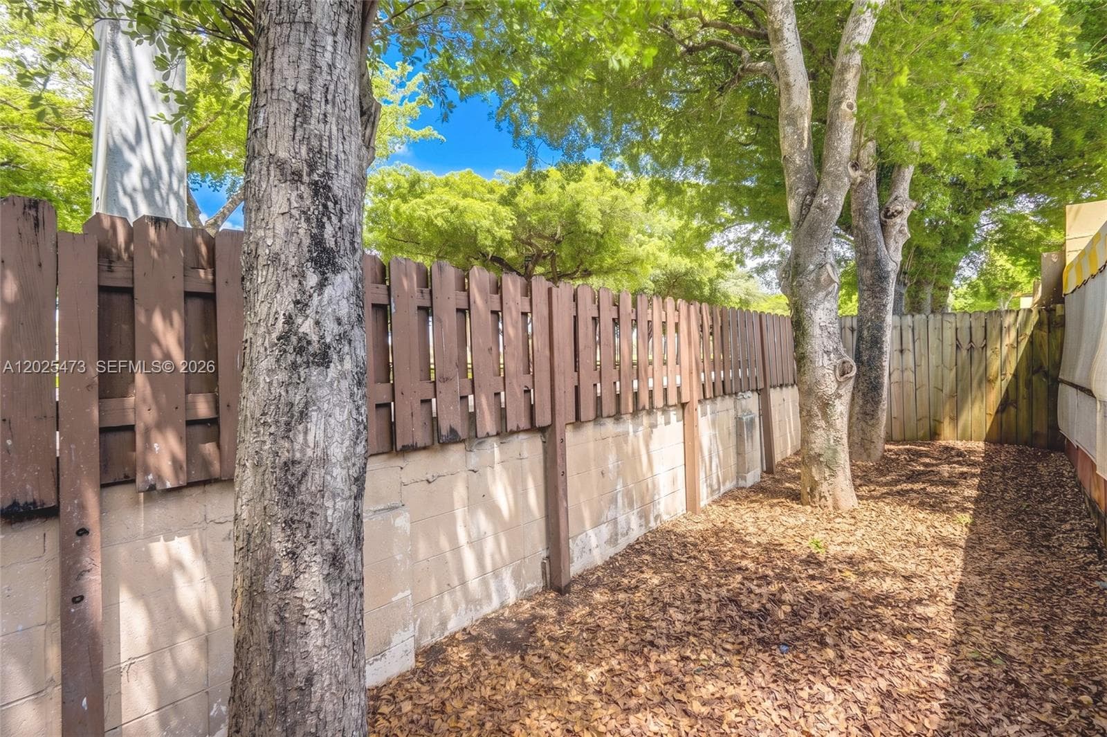 6705 Kingsmoor Way, Miami Lakes FL 33014 — 2