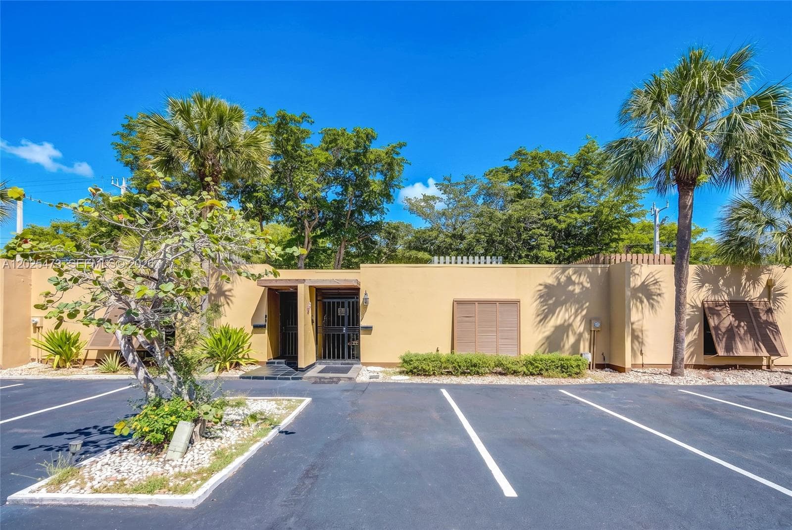 6705 Kingsmoor Way, Miami Lakes FL 33014 — 1
