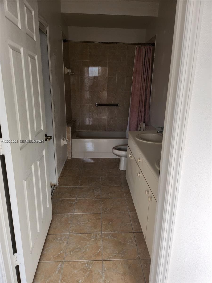 27310 SW 138th Ct # 27310, Homestead FL 33032 — 8