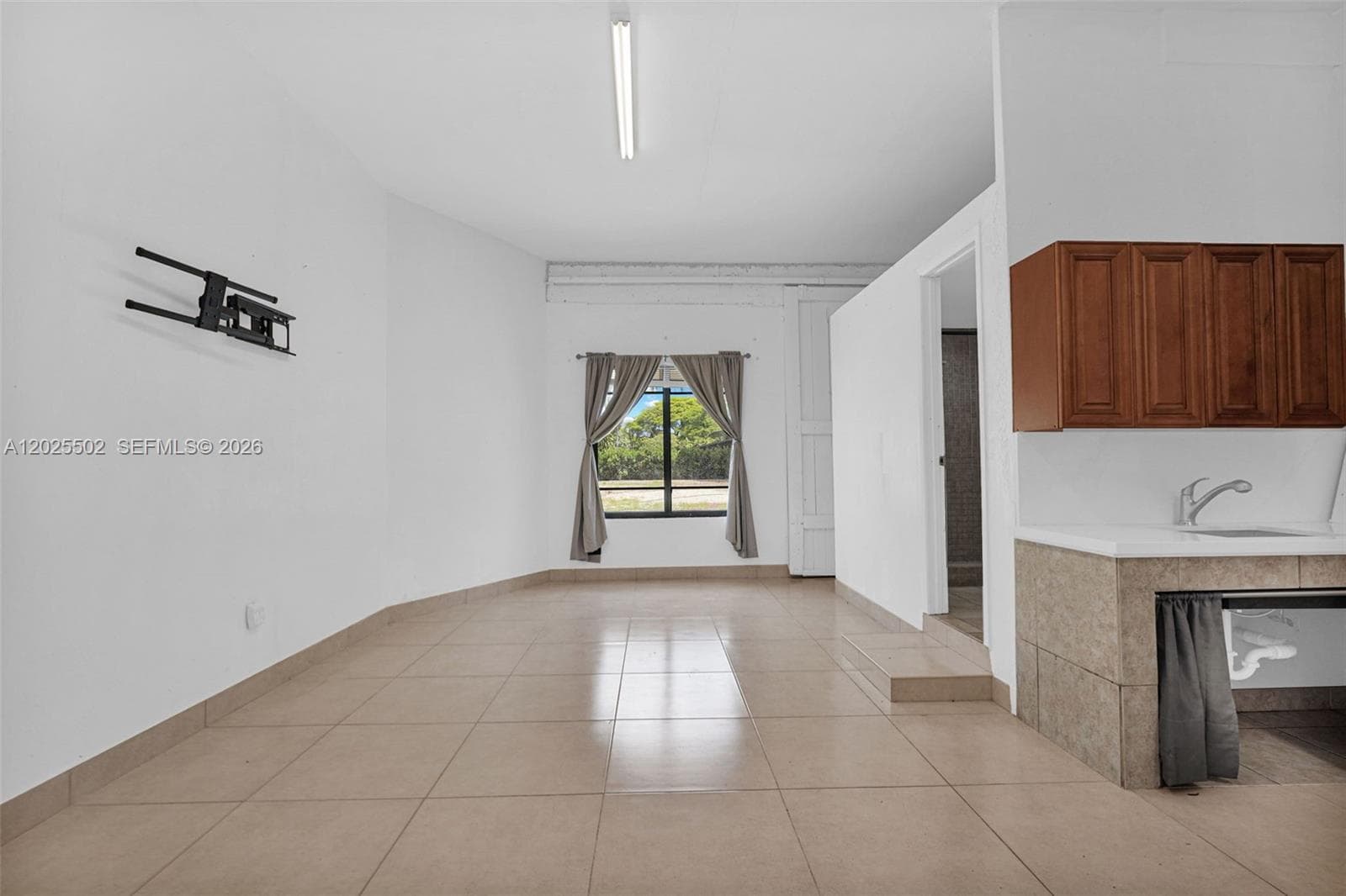 14500 NE 2nd Ave # 2, Miami FL 33161 — 10
