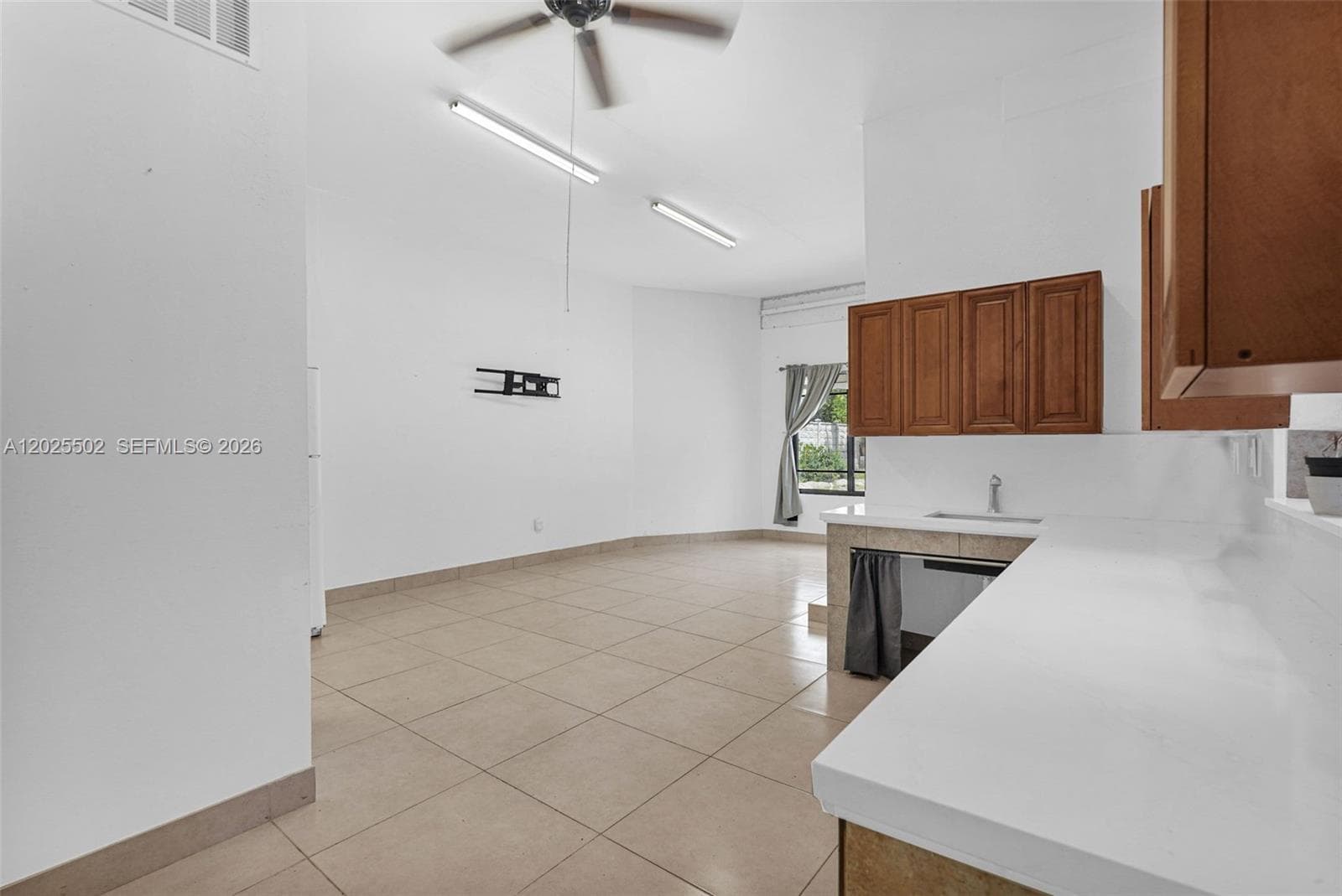 14500 NE 2nd Ave # 2, Miami FL 33161 — 11