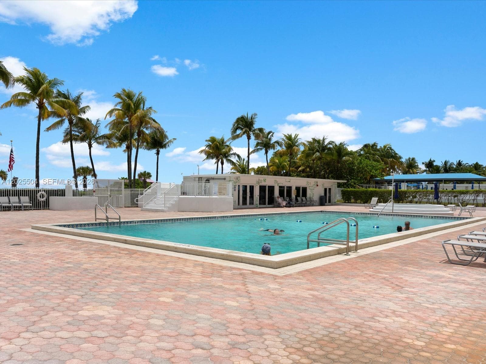 5005 Collins Ave # 222, Miami Beach FL 33140 — 32