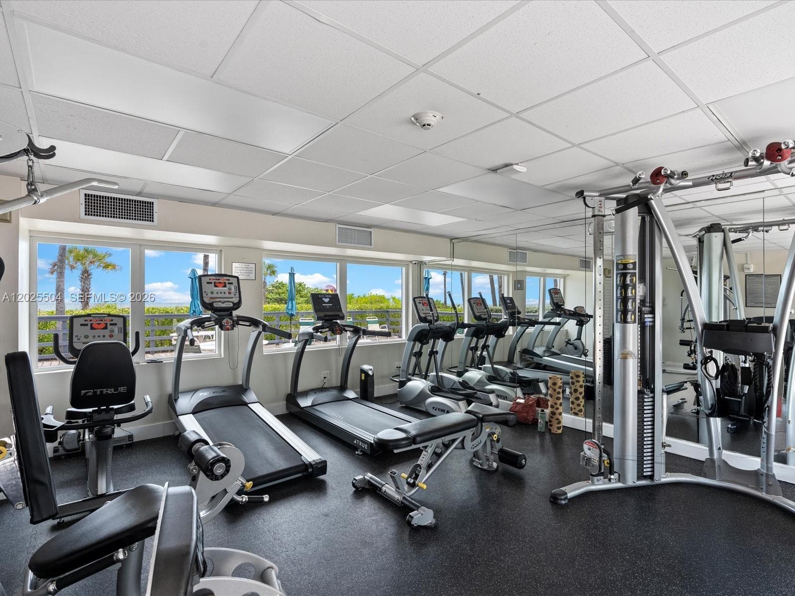 5005 Collins Ave # 222, Miami Beach FL 33140 — 35