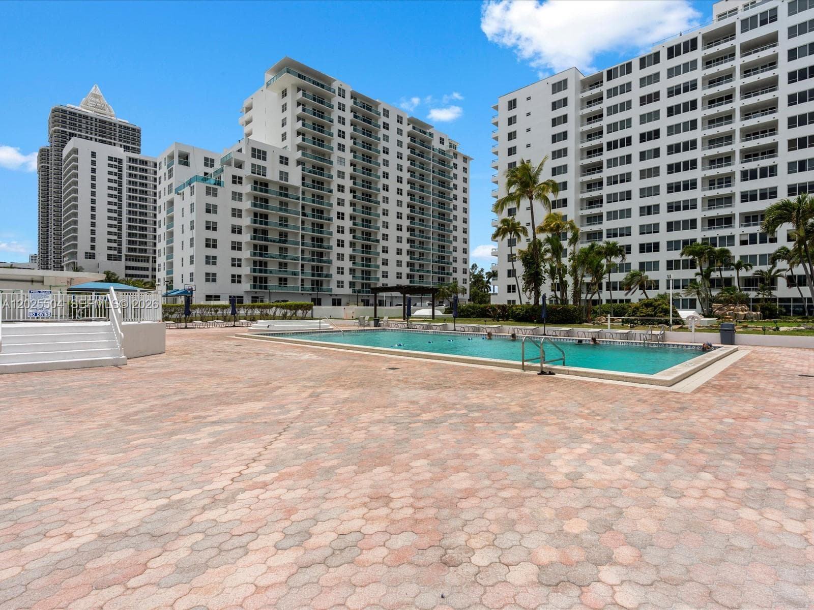 5005 Collins Ave # 222, Miami Beach FL 33140 — 31