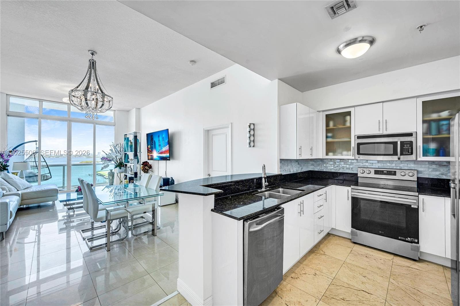 7900 Harbor Island Dr, North Bay Village FL 33141 — 2